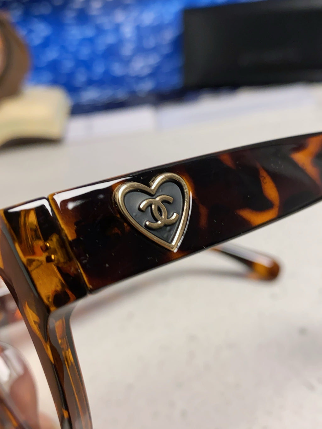 Chanel Cat-Eye Silver Lens Sunglasses for Men & Women - 371681 - detail image 7