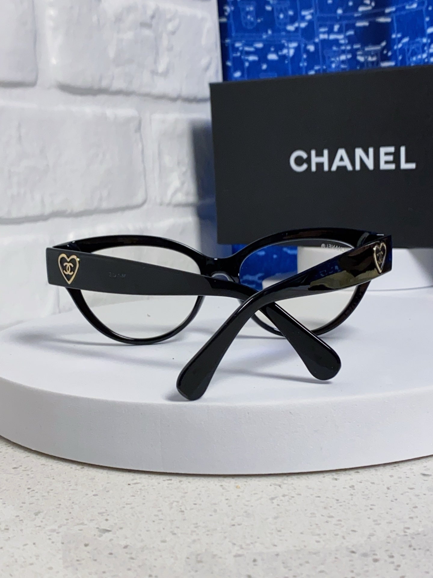 Chanel Cat-Eye Gold Lens Sunglasses for Men & Women - 371682 - detail image 3