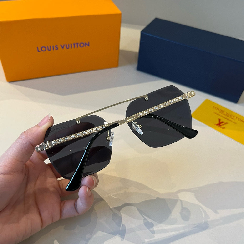 Louis Vuitton Fashion Gray Lens Sunglasses for Men & Women - 933782 - detail image 8