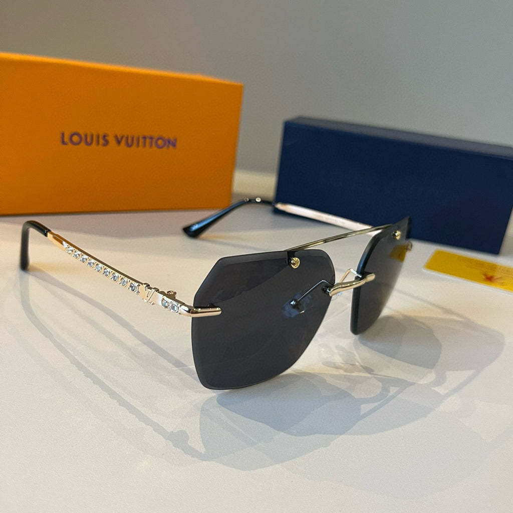 Louis Vuitton Fashion Gray Lens Sunglasses for Men & Women - 933782