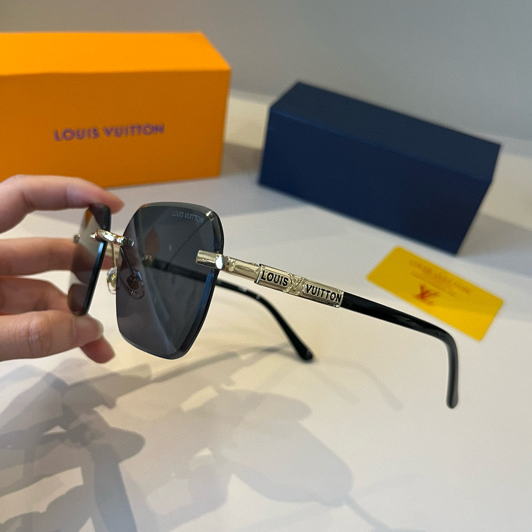 Louis Vuitton Fashion Gray Lens Sunglasses for Women - 933783 - detail image 4
