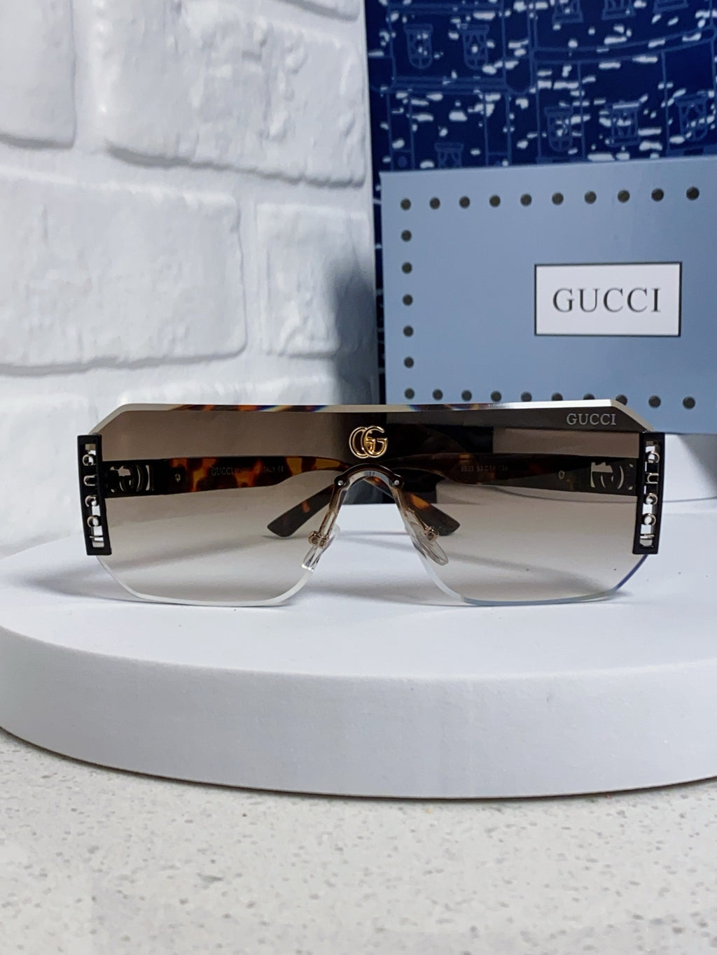 Gucci Polarized Rimless Silver Lens Sunglasses for Men & Women - 382054 - detail image 2