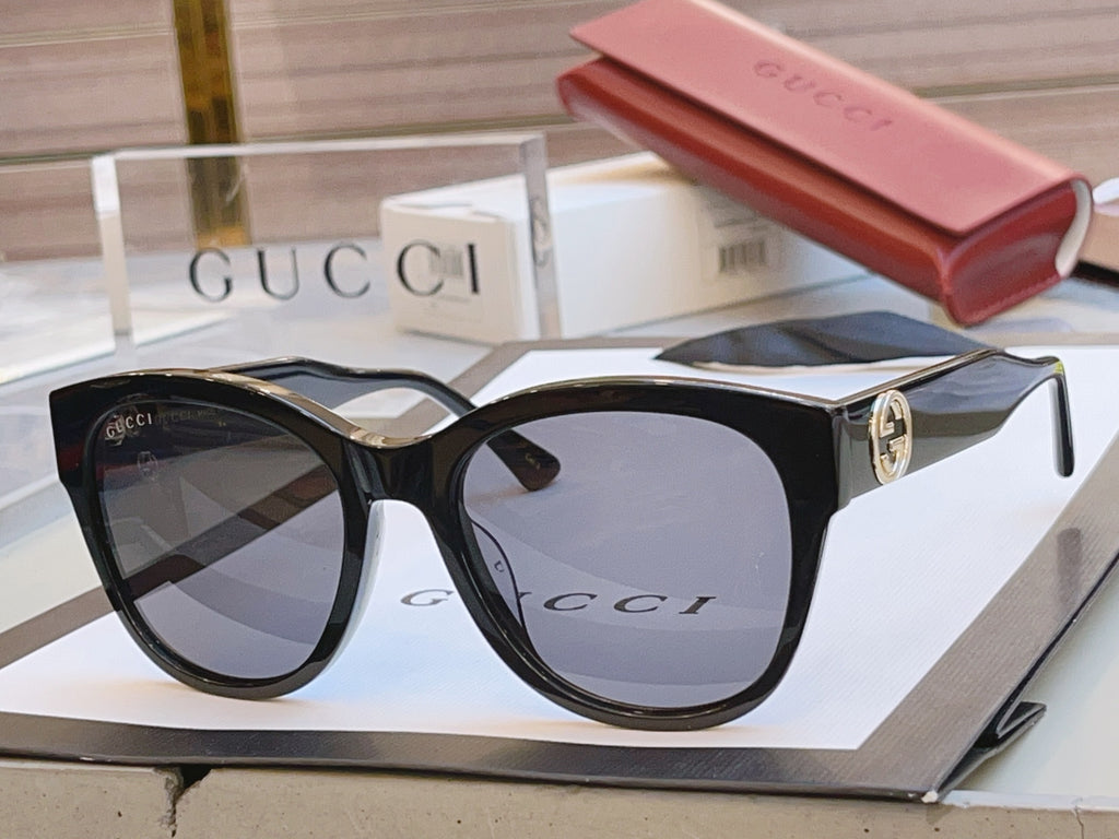 Gucci GG1866SK Fashion Gray Lens Sunglasses for Men & Women