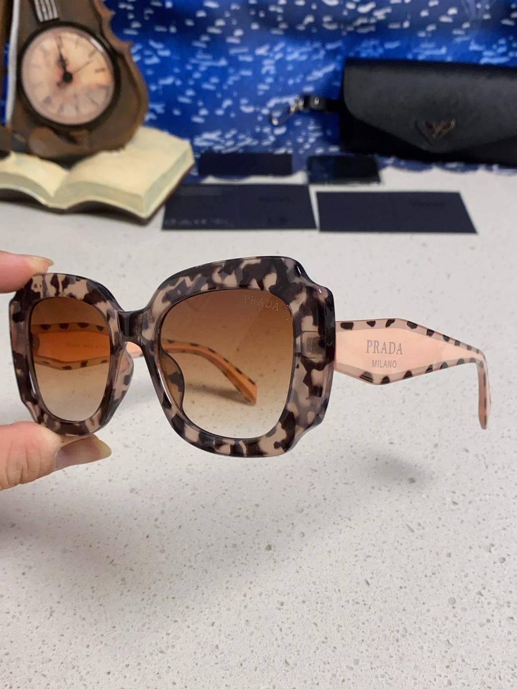 Prada 16YSF Acetate Fashion Gold Lens Sunglasses for Men & Women - 415784 - detail image 6