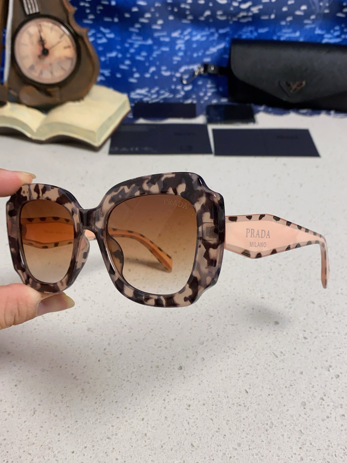 Prada 16YSF Acetate Fashion Gold Lens Sunglasses for Men & Women - 415784 - detail image 6