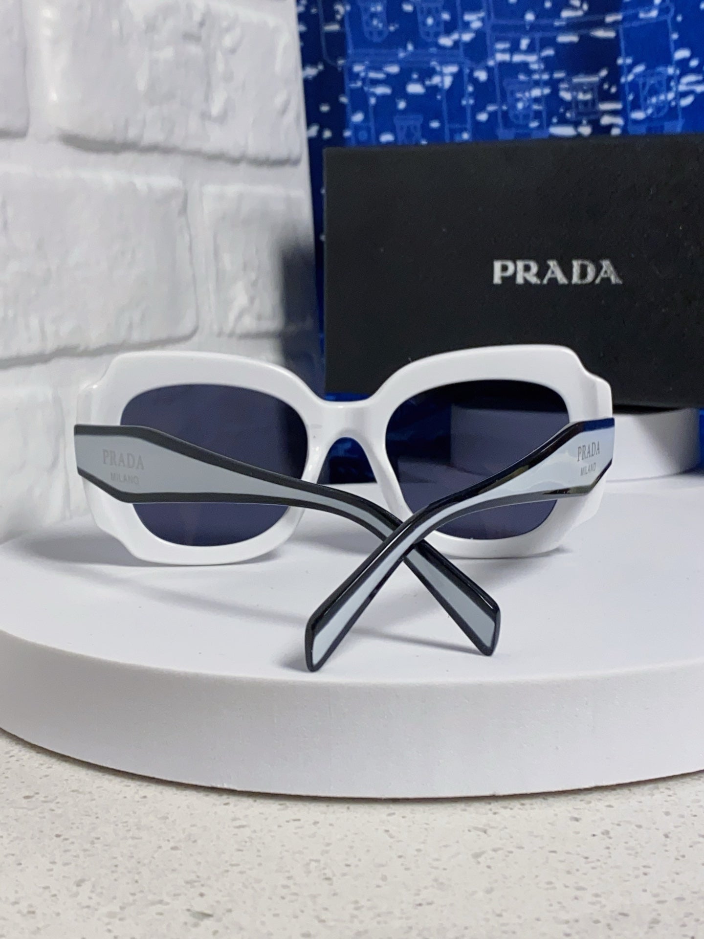 Prada 16YSF Acetate Fashion Blue Lens Sunglasses for Men & Women - 415676 - detail image 3