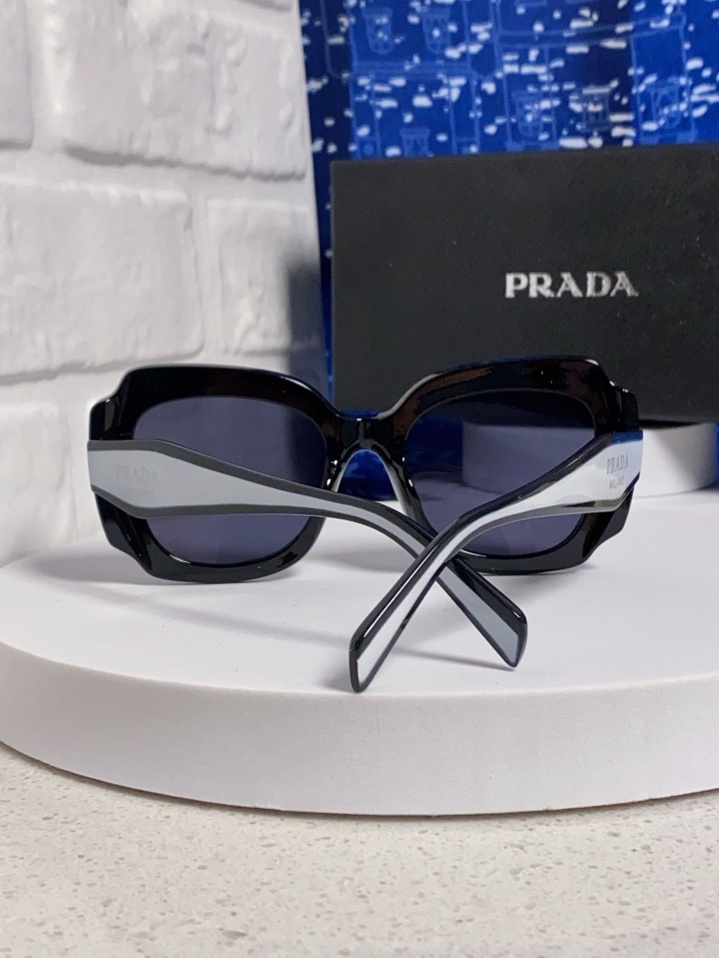 Prada 16YSF Acetate Fashion Black Lens Sunglasses for Men & Women - detail image 3