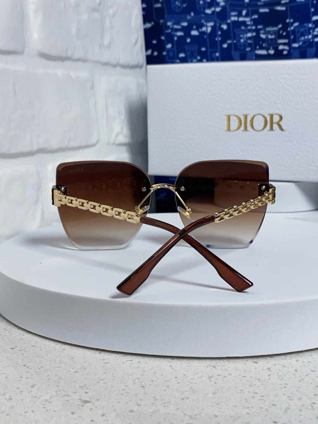 Dior Polarized Fashion Red Lens Sunglasses for Women - detail image 3