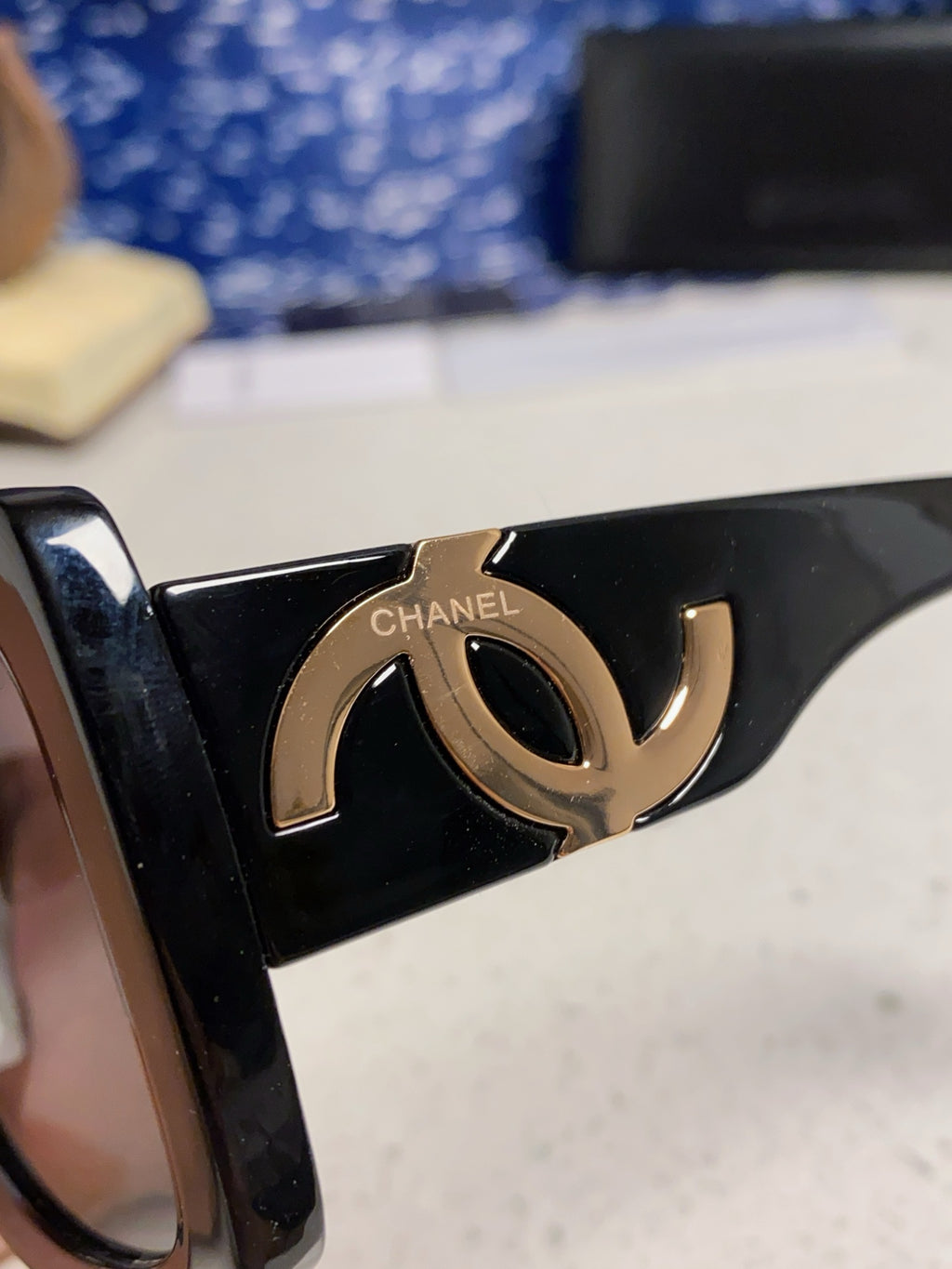 Chanel Square Gray Lens Sunglasses for Men & Women - 415293 - detail image 7
