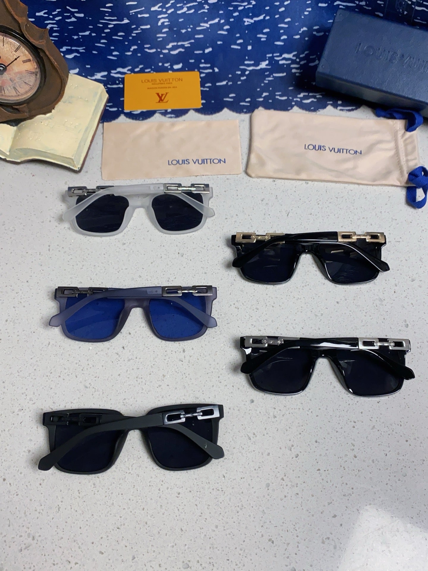 Louis Vuitton Square Blue Lens Sunglasses for Men & Women - 448541 - detail image 11