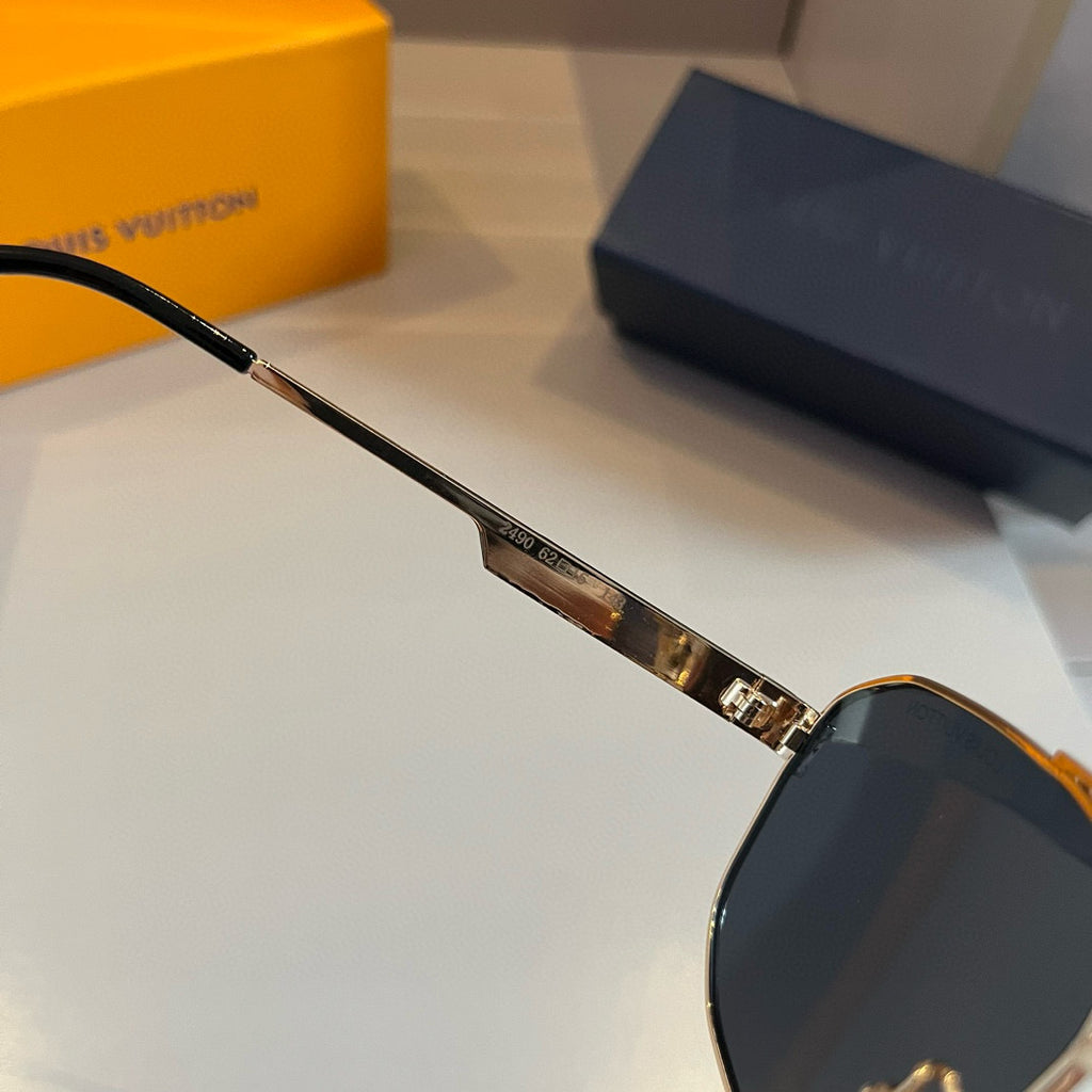 Louis Vuitton Metal Aviator Gold Lens Sunglasses for Men & Women - 866883 - detail image 9