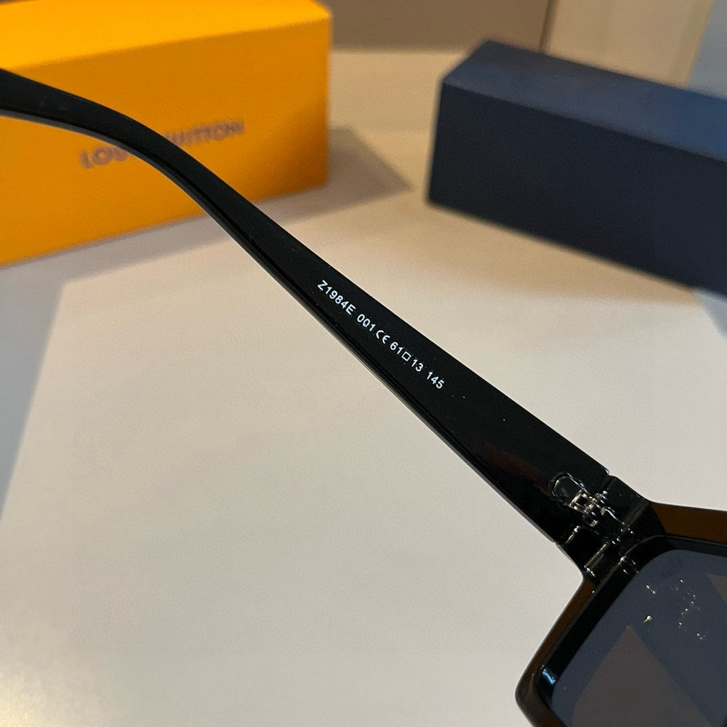 Louis Vuitton Z1502W Fashion Black Lens Sunglasses for Men & Women - detail image 10