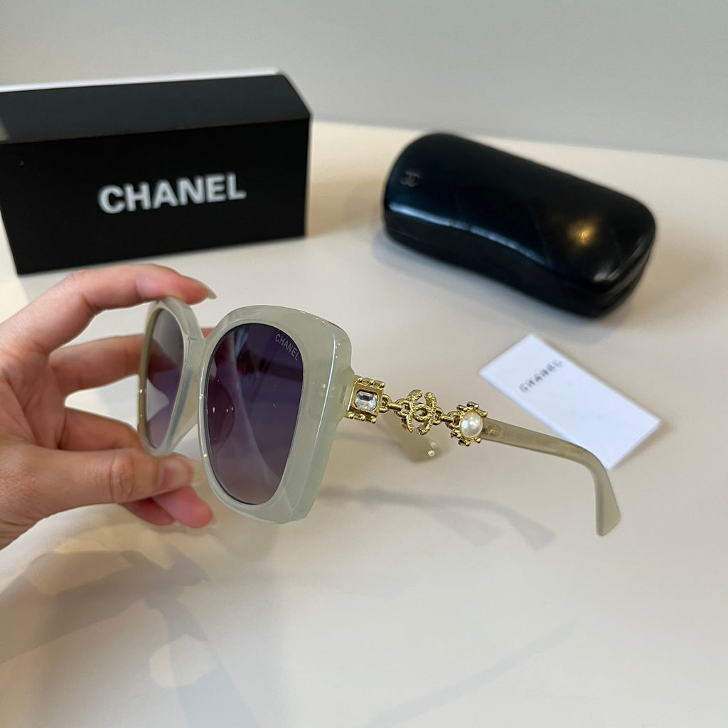 Chanel Fashion Silver Lens Sunglasses for Men & Women - 371709 - detail image 4