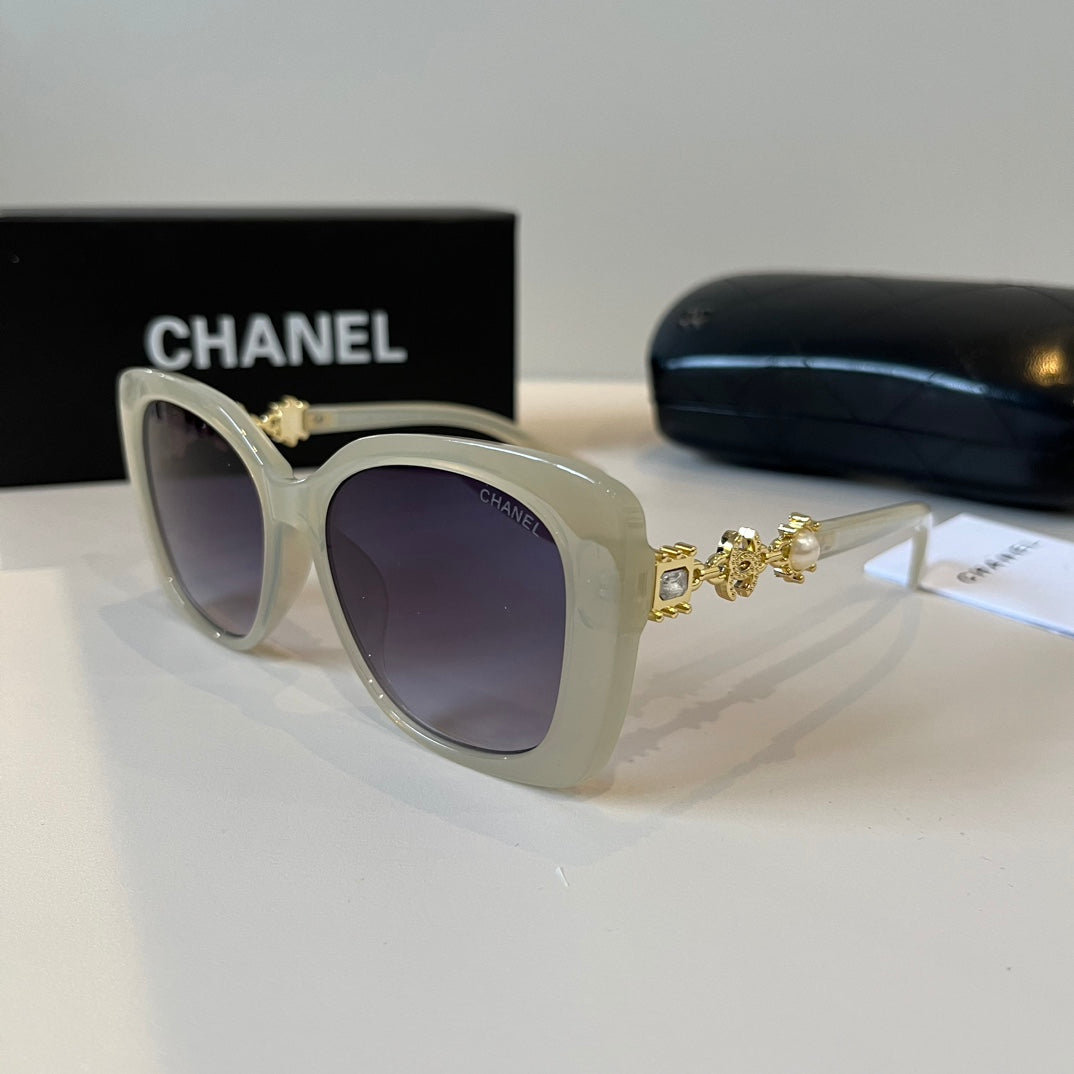 Chanel Fashion Silver Lens Sunglasses for Men & Women - 371709 - detail image 3