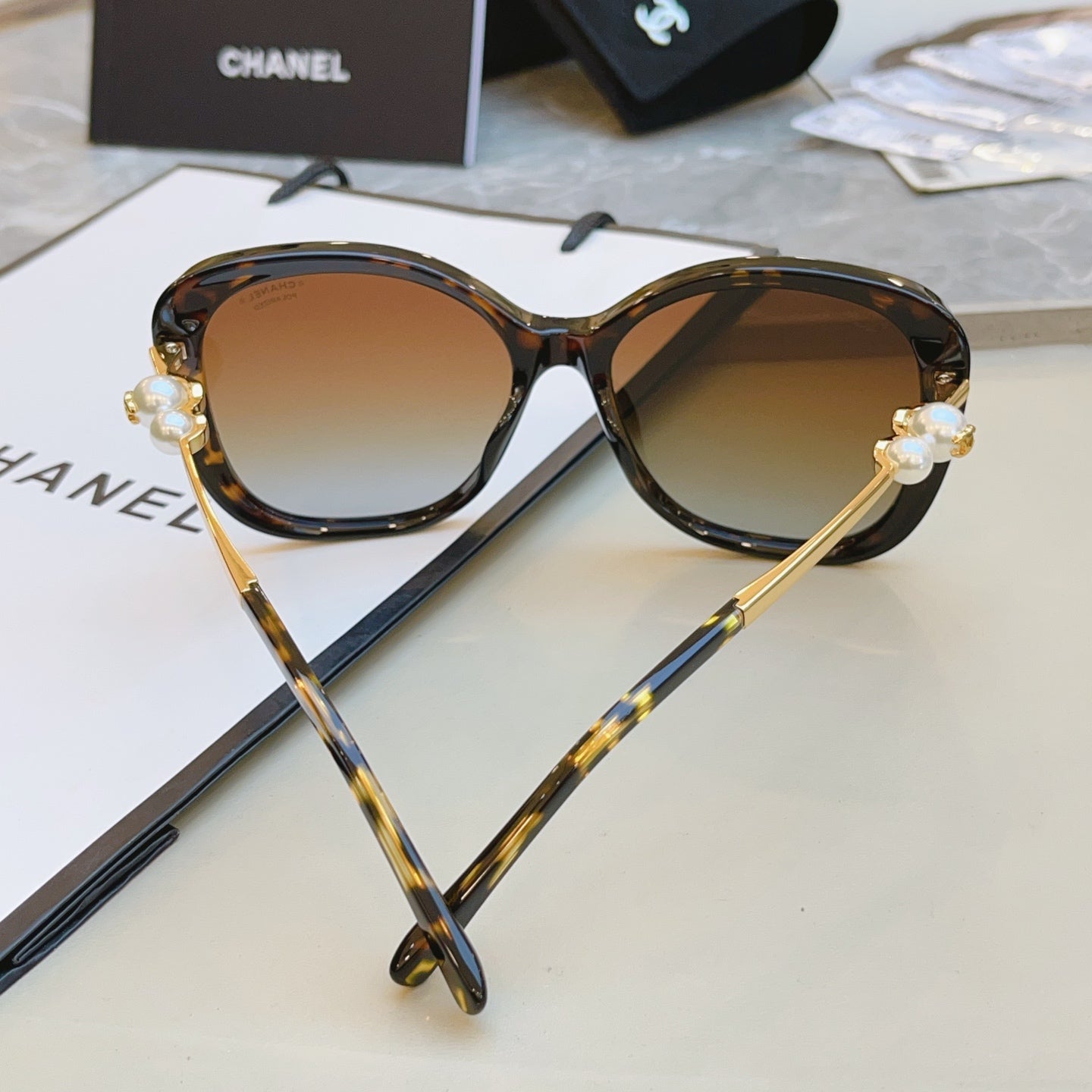 Chanel CH5339 Fashion Silver Lens Sunglasses for Men & Women - detail image 8