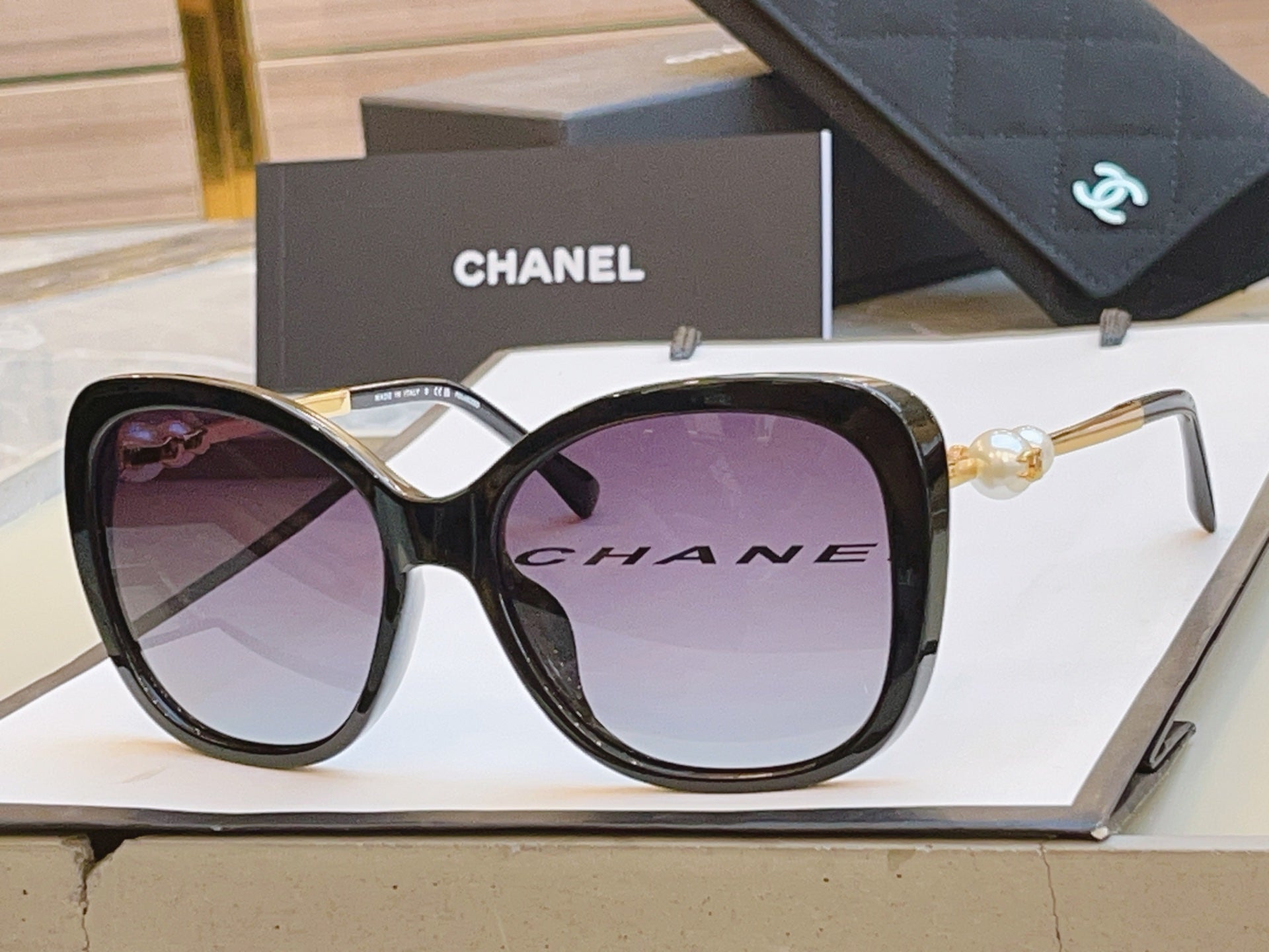 Chanel CH5339 Fashion Silver Lens Sunglasses for Men & Women - detail image 3