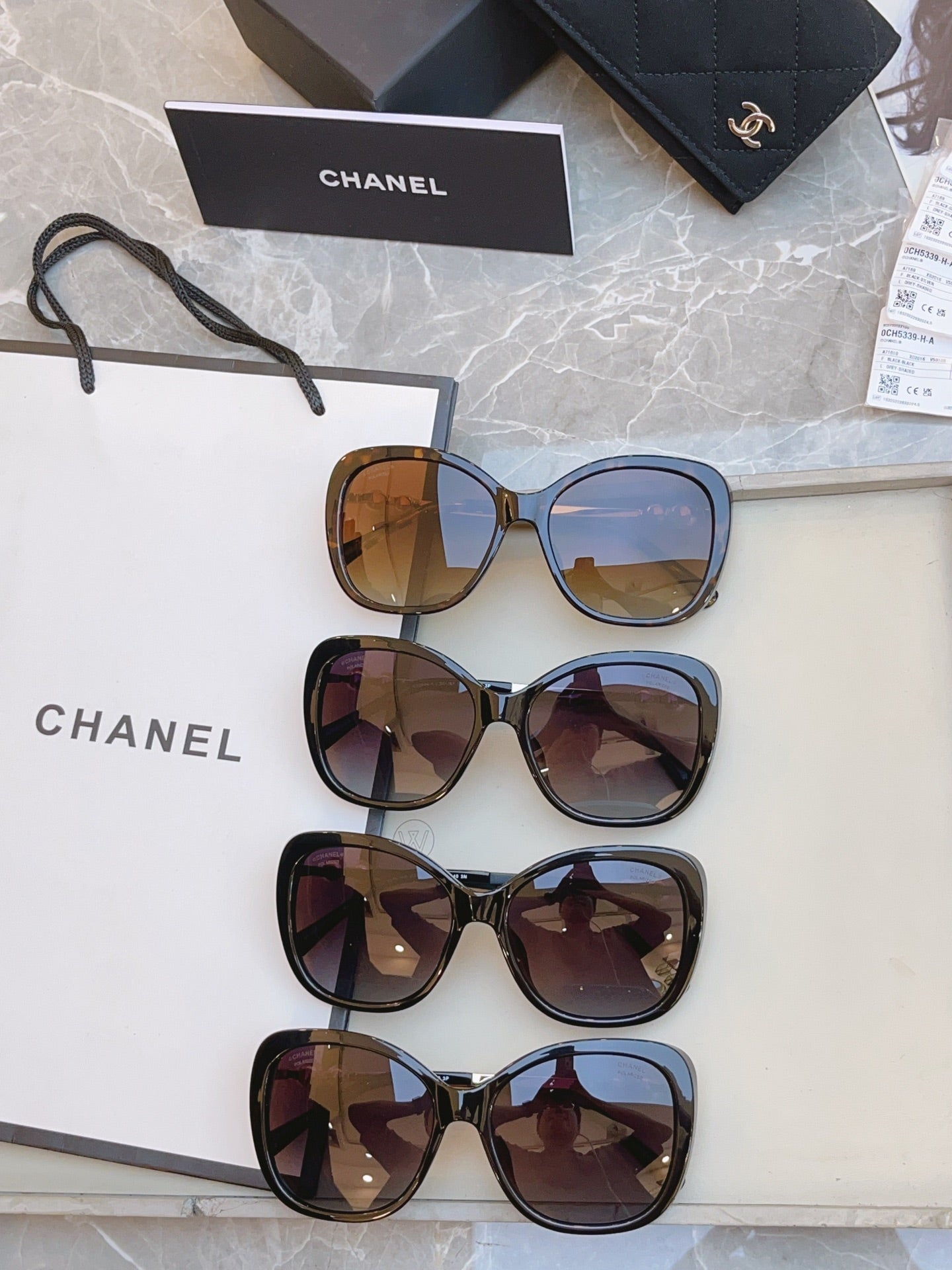 Chanel CH5339 Fashion Gold Lens Sunglasses for Men & Women - detail image 3