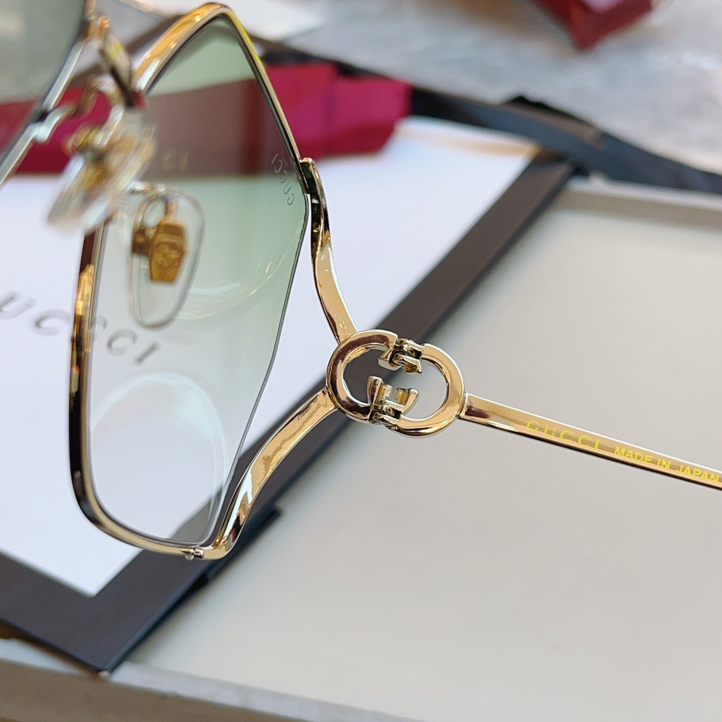 Gucci GG1322SA Fashion Brown Lens Sunglasses for Men & Women - 431478 - detail image 9