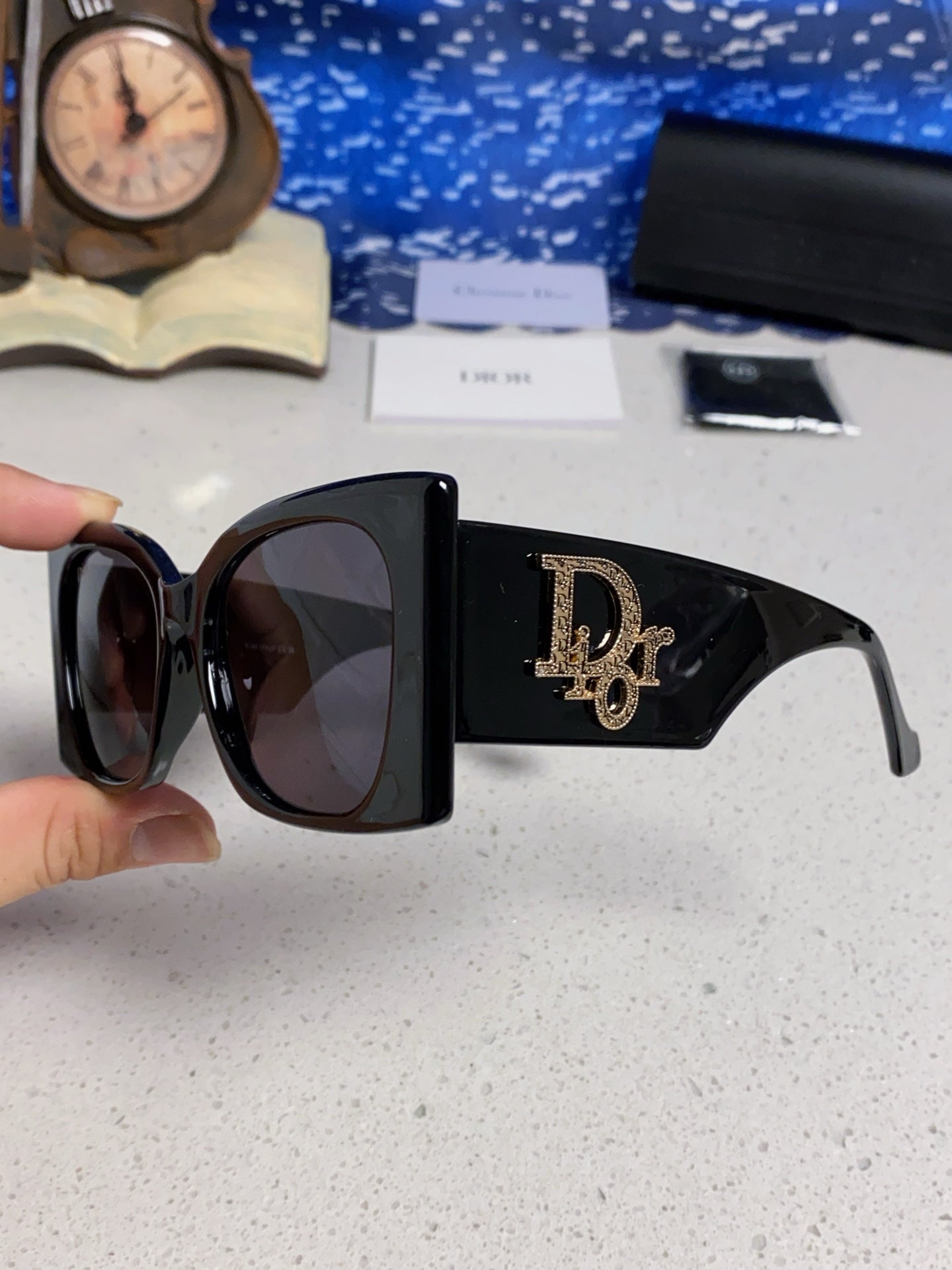 Dior Cat-Eye Black Lens Sunglasses for Men & Women - 465232 - detail image 6