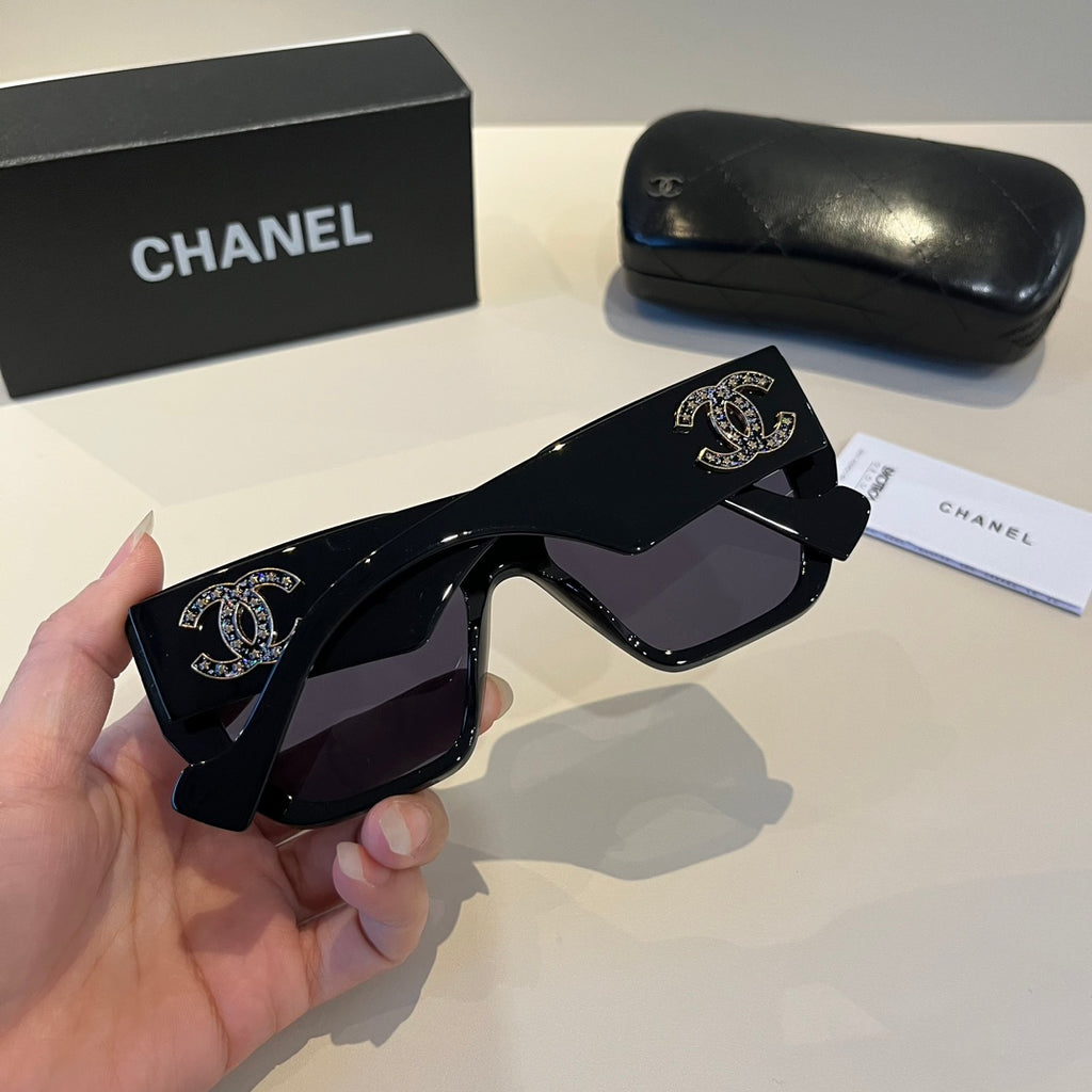 Chanel Fashion Black Lens Sunglasses for Men & Women - 371852 - detail image 7