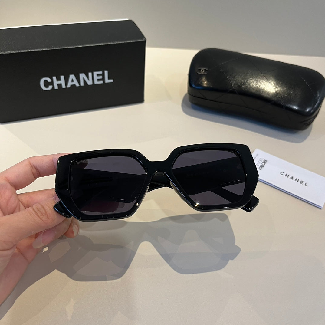Chanel Fashion Black Lens Sunglasses for Men & Women - 382241 - detail image 10