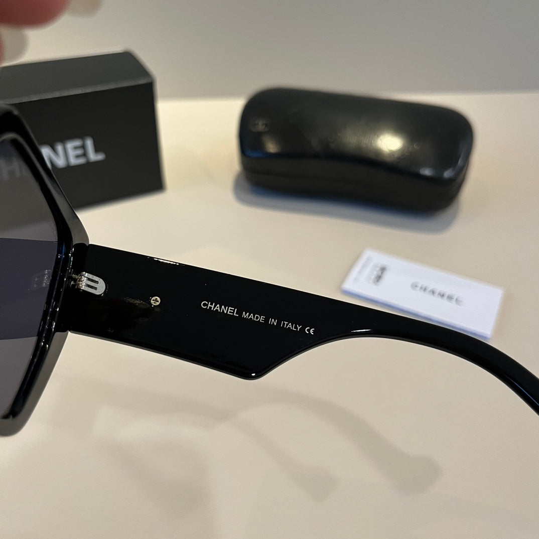 Chanel Fashion Black Lens Sunglasses for Men & Women - 382241 - detail image 5