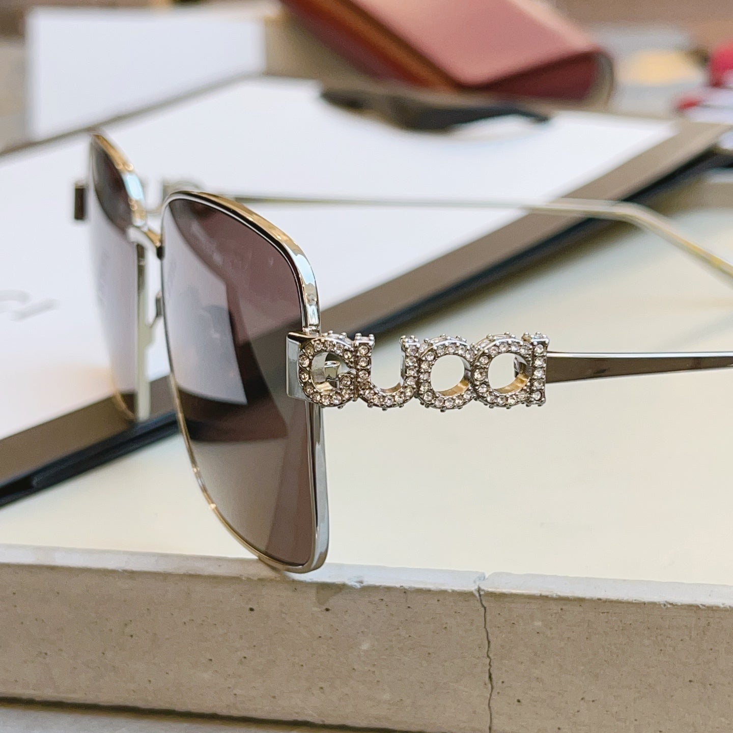 Gucci GG1937S Fashion Brown Lens Sunglasses for Men & Women - 371633 - detail image 8