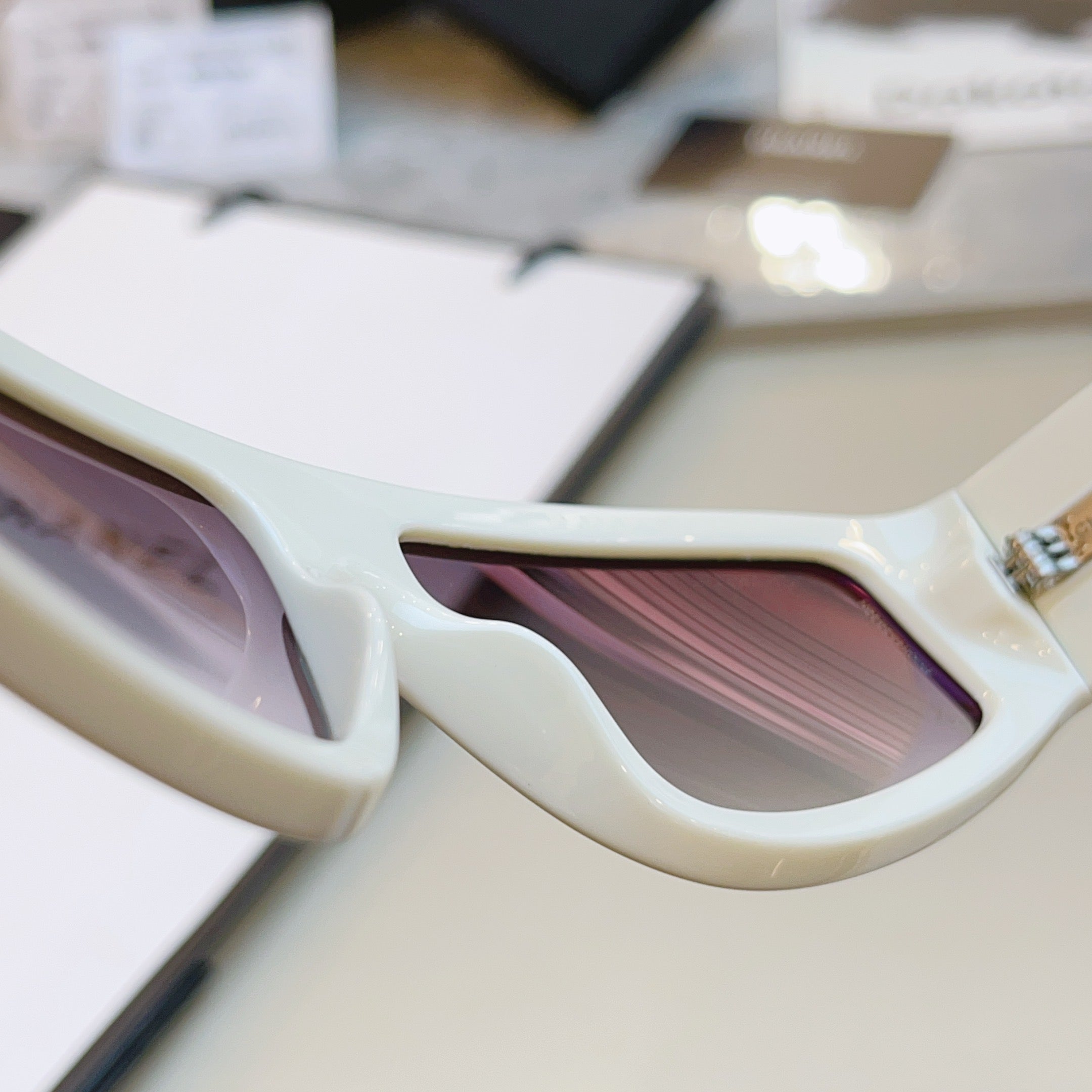 Chanel CH6057 Fashion Gray Lens Sunglasses for Men & Women - detail image 5