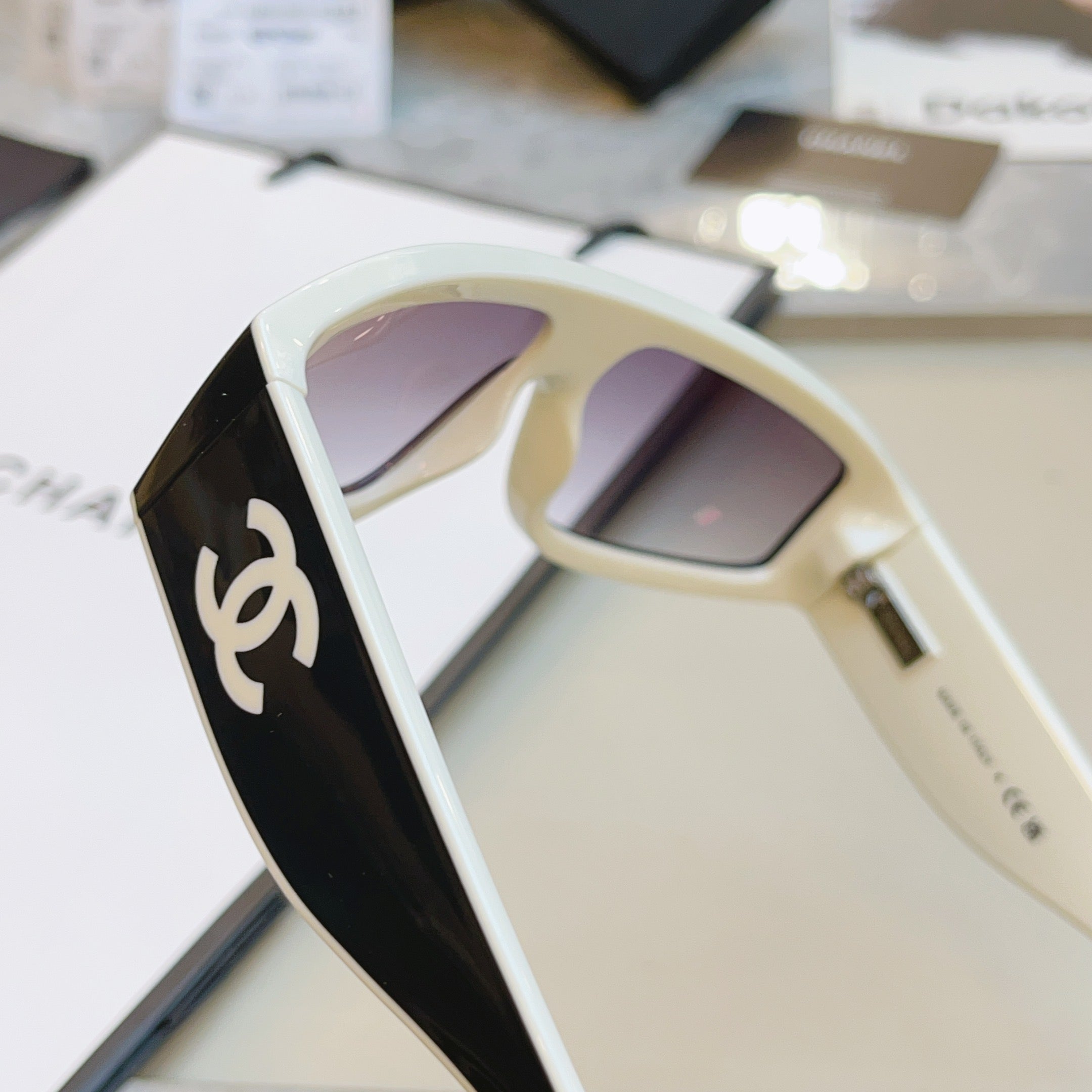 Chanel CH6057 Fashion Gray Lens Sunglasses for Men & Women - detail image 9