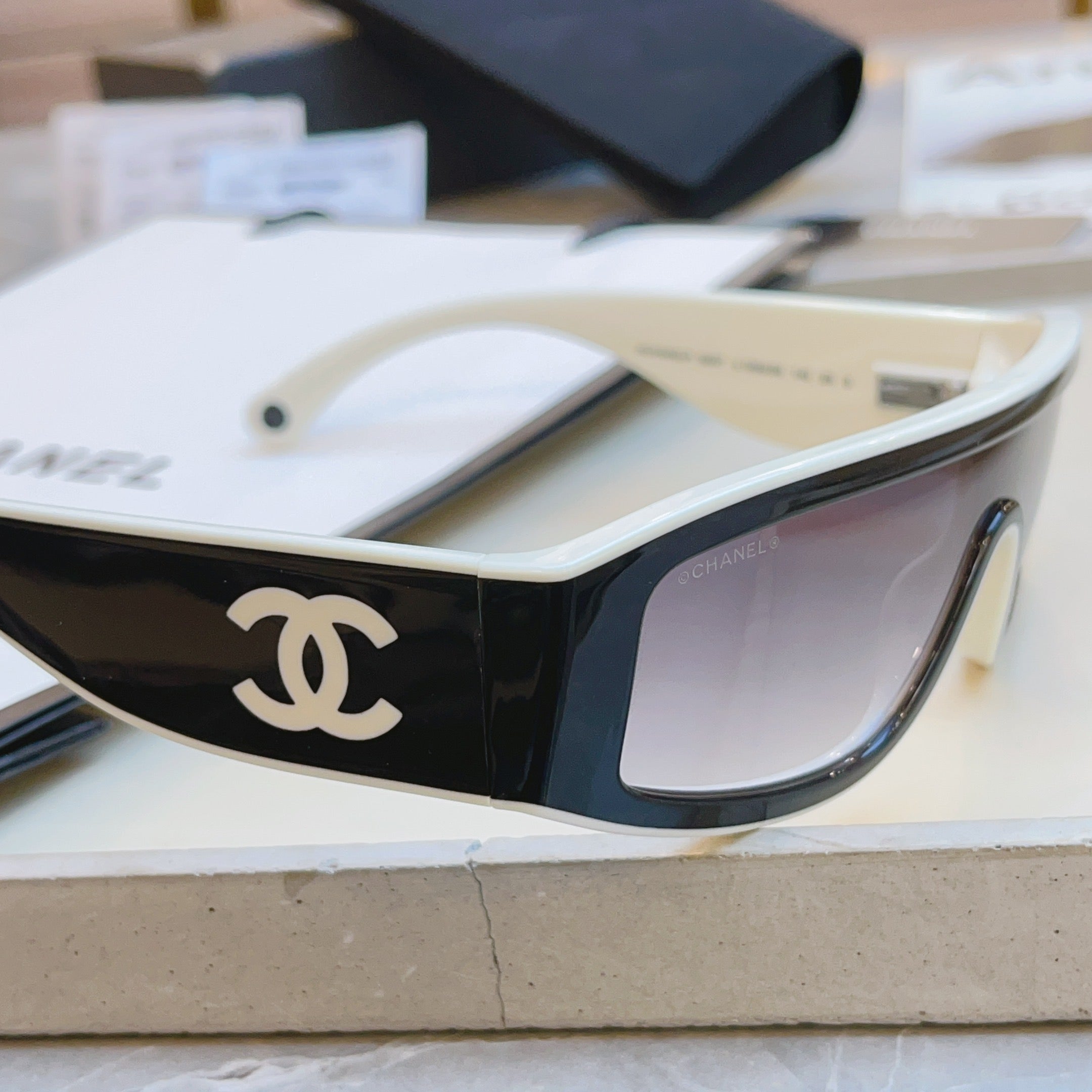 Chanel CH6057 Fashion Gray Lens Sunglasses for Men & Women - detail image 7