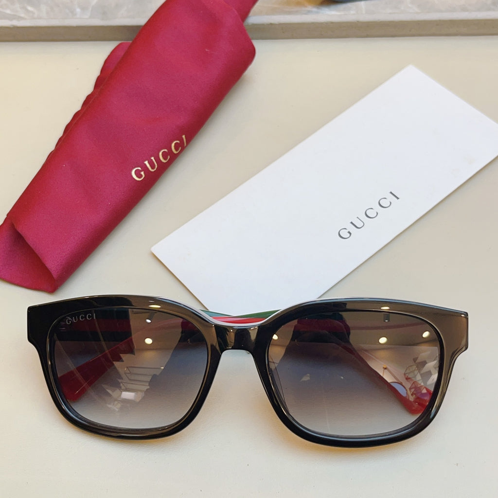 Gucci GG1872S Fashion Black Lens Sunglasses for Men & Women - detail image 3