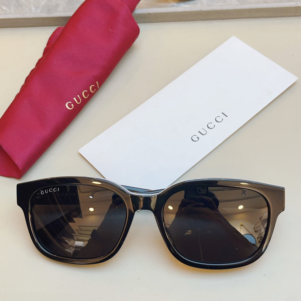 Gucci GG1872S Fashion Black Lens Sunglasses for Men & Women - detail image 5