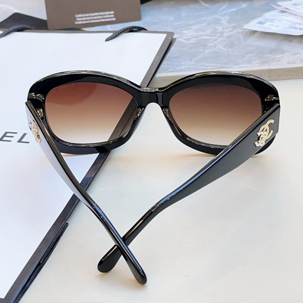 Chanel CH5468-B-A Fashion Black Lens Sunglasses for Men & Women - 371813 - detail image 7