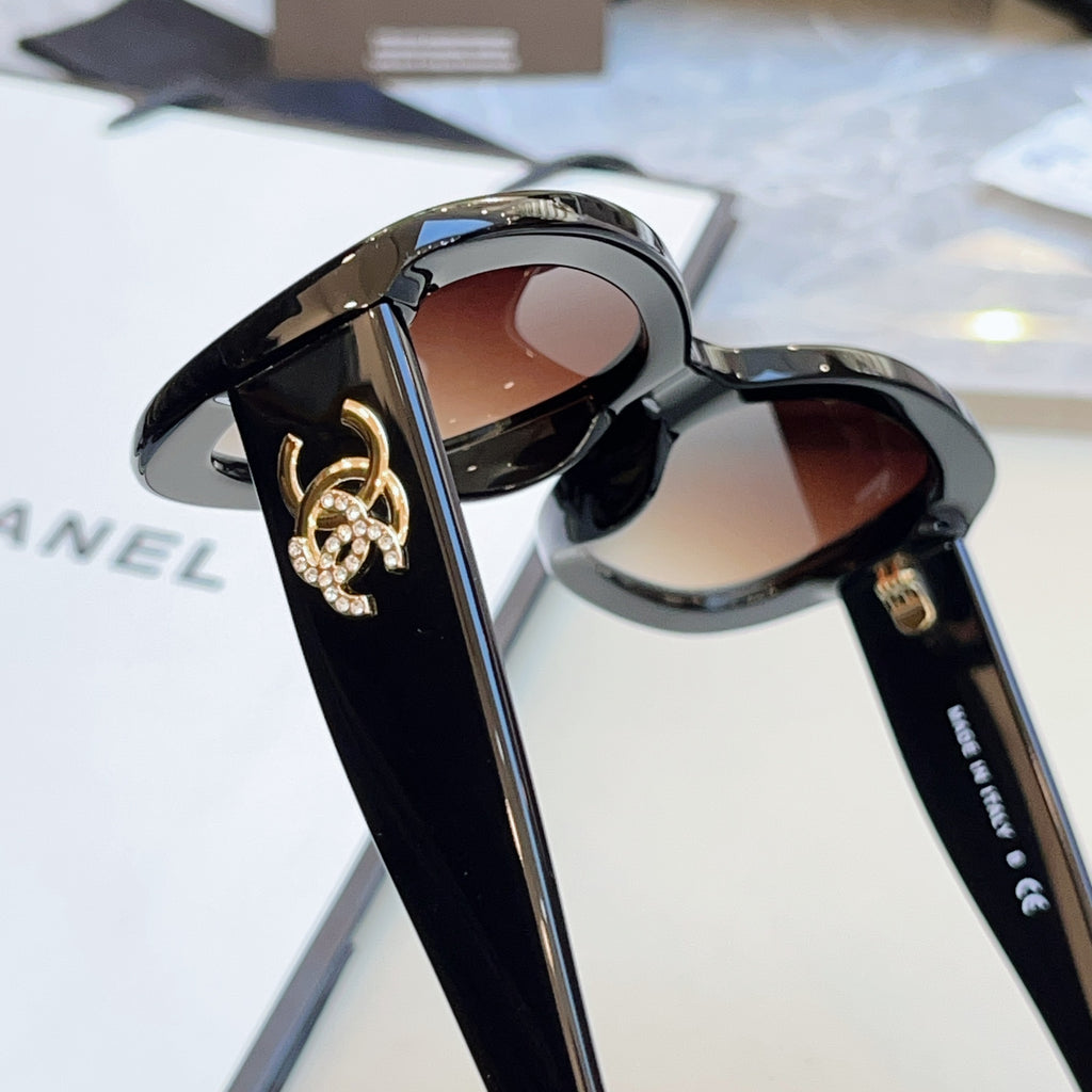Chanel CH5468-B-A Fashion Black Lens Sunglasses for Men & Women - 371813 - detail image 6