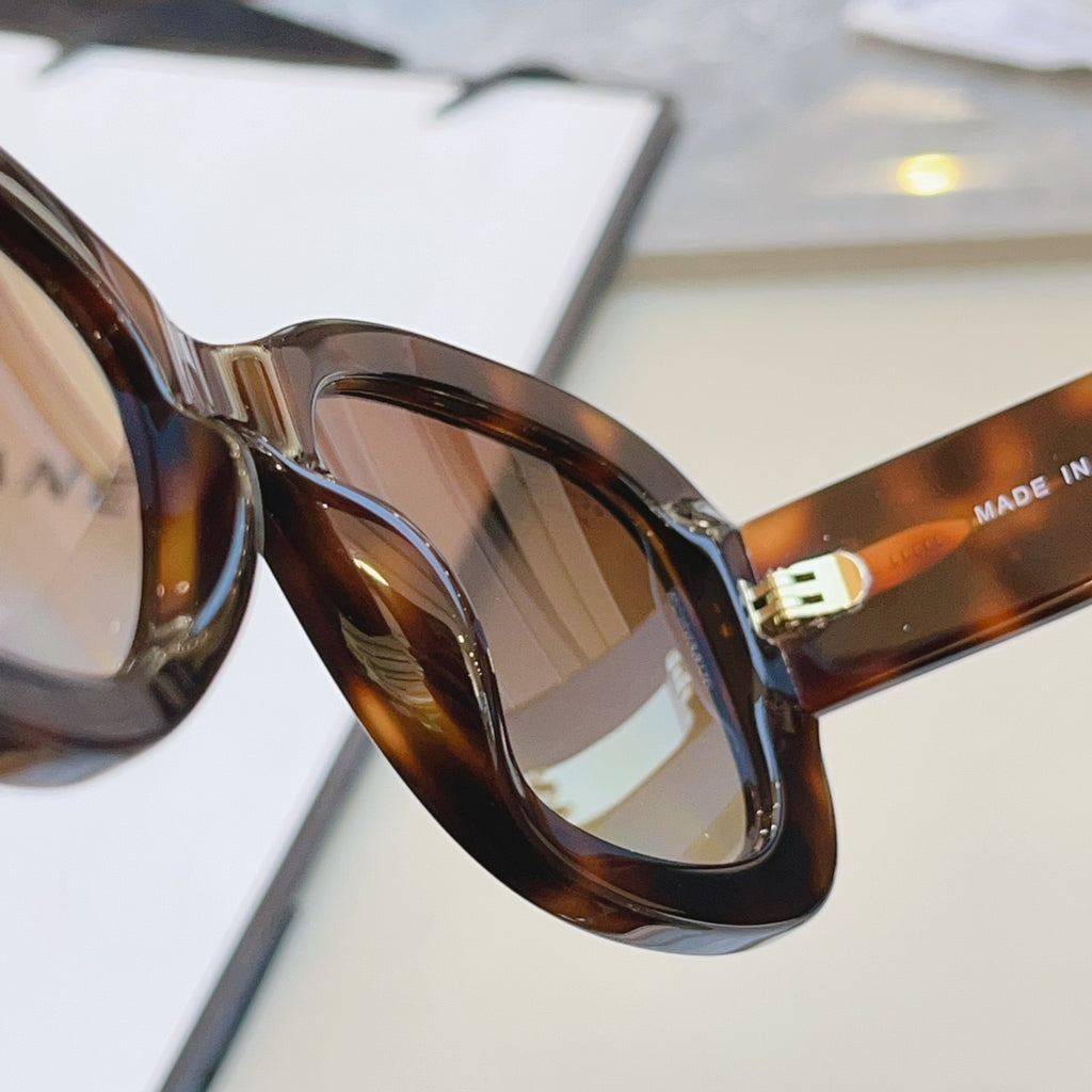 Chanel CH5468-B-A Fashion Brown Lens Sunglasses for Men & Women - 371812 - detail image 5