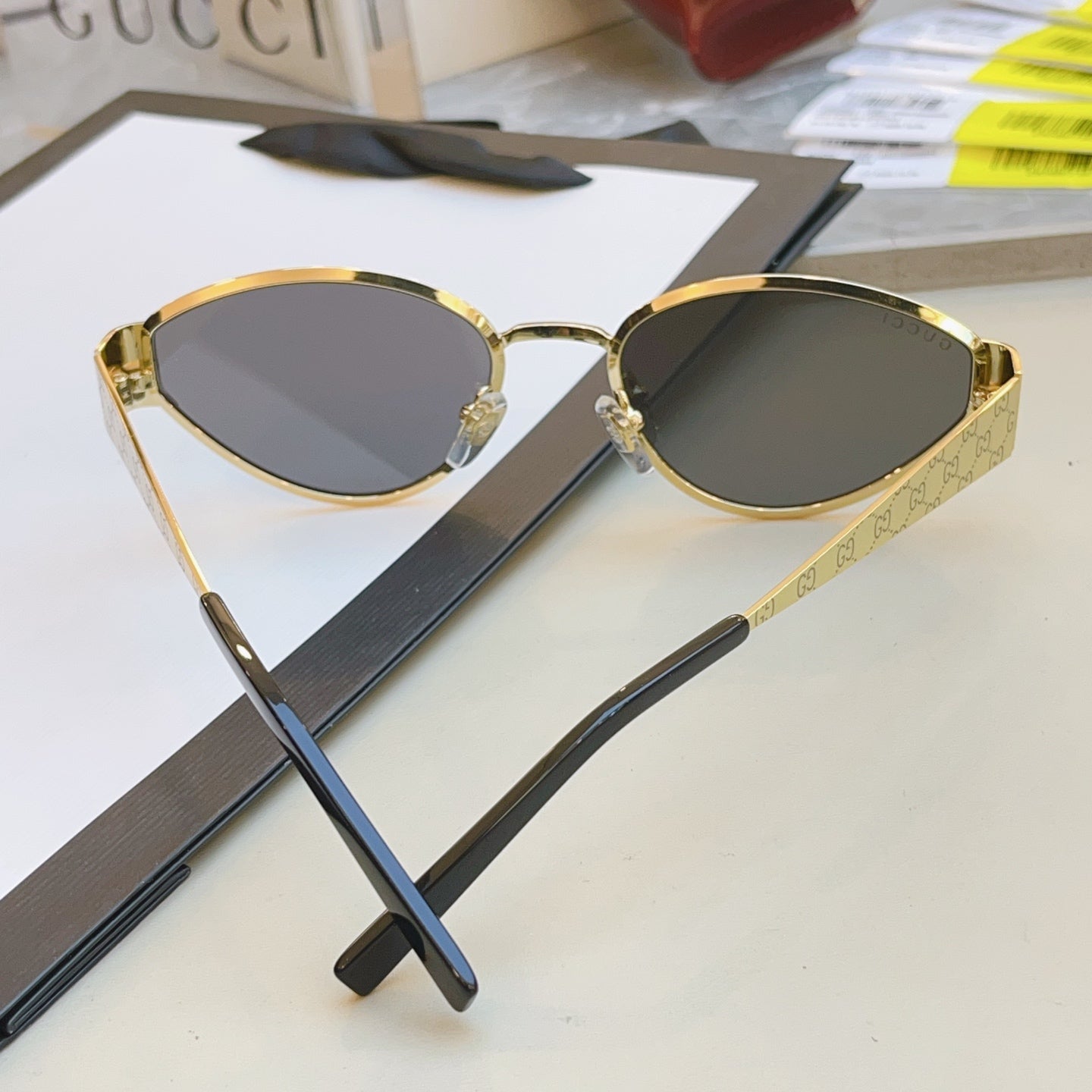 Gucci GG1853O Fashion Brown Lens Sunglasses for Men & Women - detail image 3