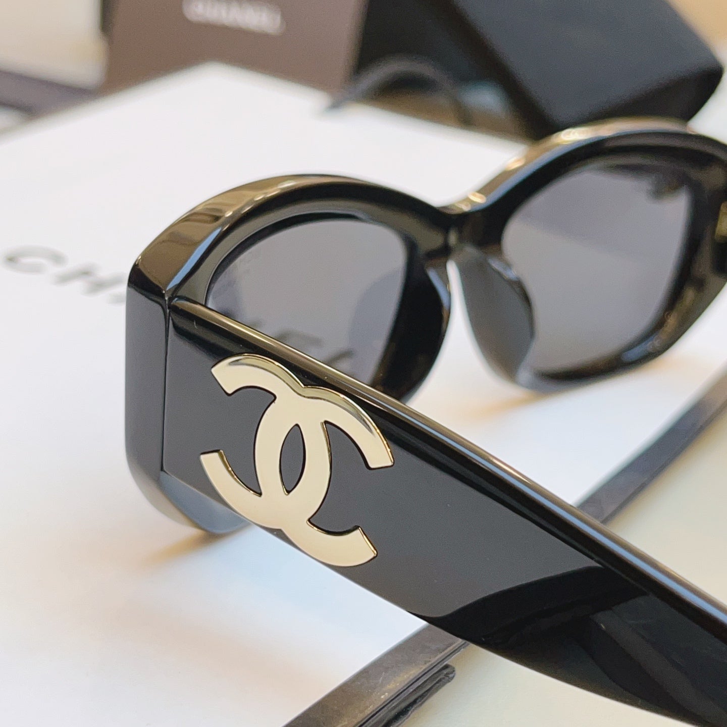 Chanel CH5493 Fashion Black Lens Sunglasses for Men & Women - detail image 7
