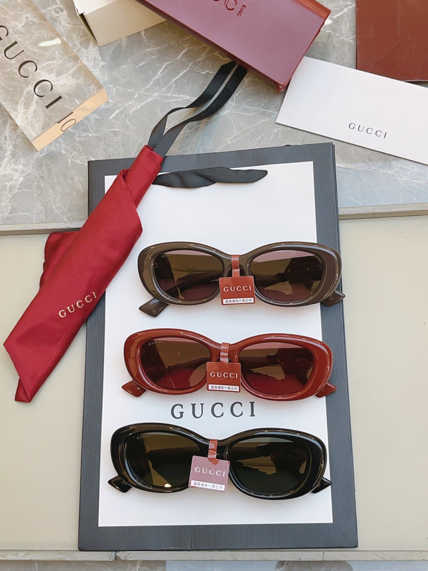 Gucci GG1829SK Fashion Black Lens Sunglasses for Men & Women - detail image 3