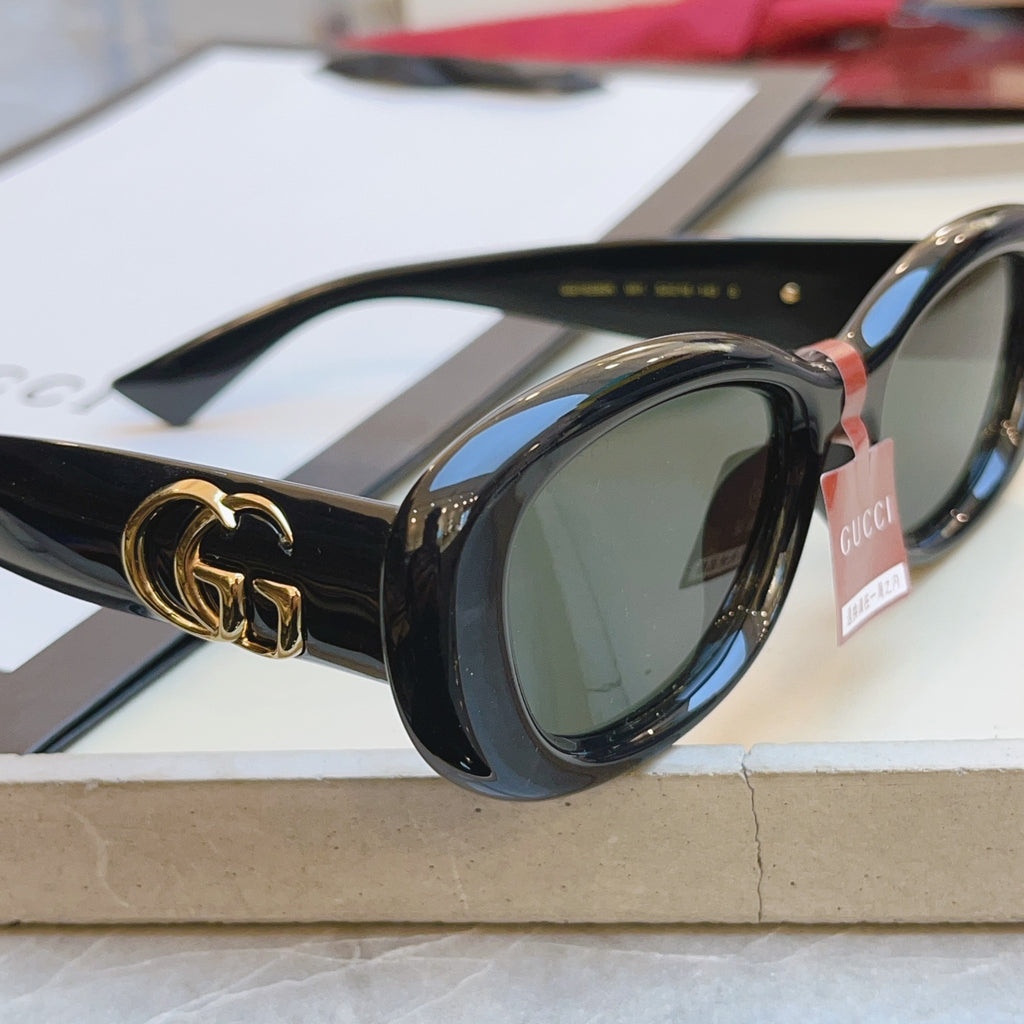 Gucci GG1829SK Fashion Black Lens Sunglasses for Men & Women - 398282 - detail image 5