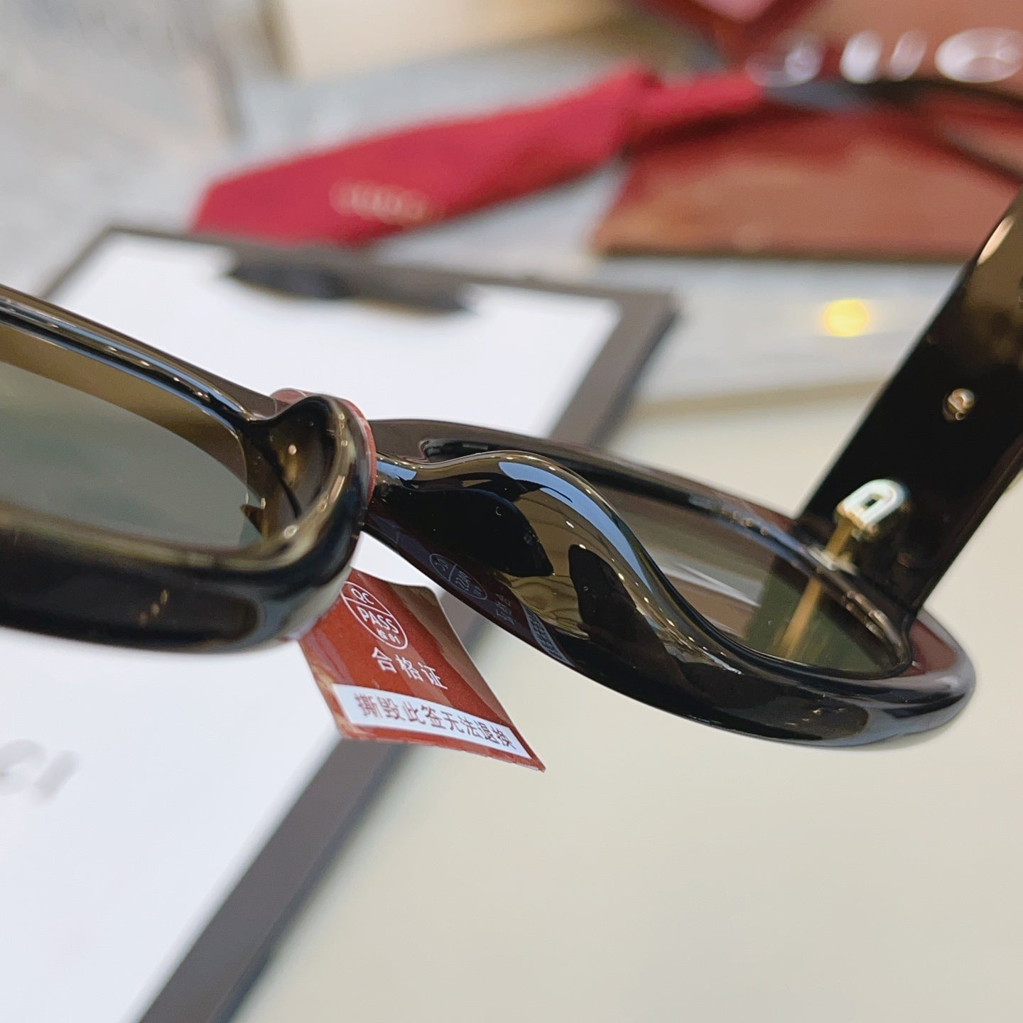 Gucci GG1829SK Fashion Black Lens Sunglasses for Men & Women - 398282 - detail image 7