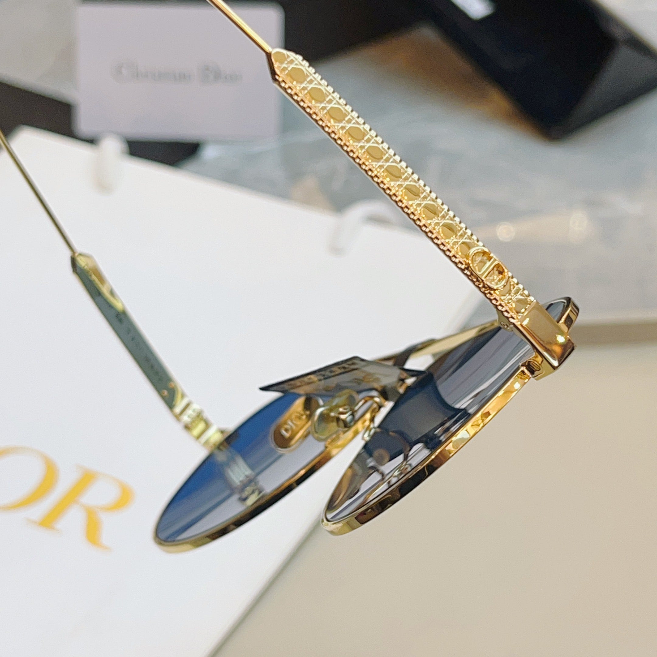 Dior DIORCANNAGE Fashion Blue Lens Sunglasses for Men & Women - 486829 - detail image 9