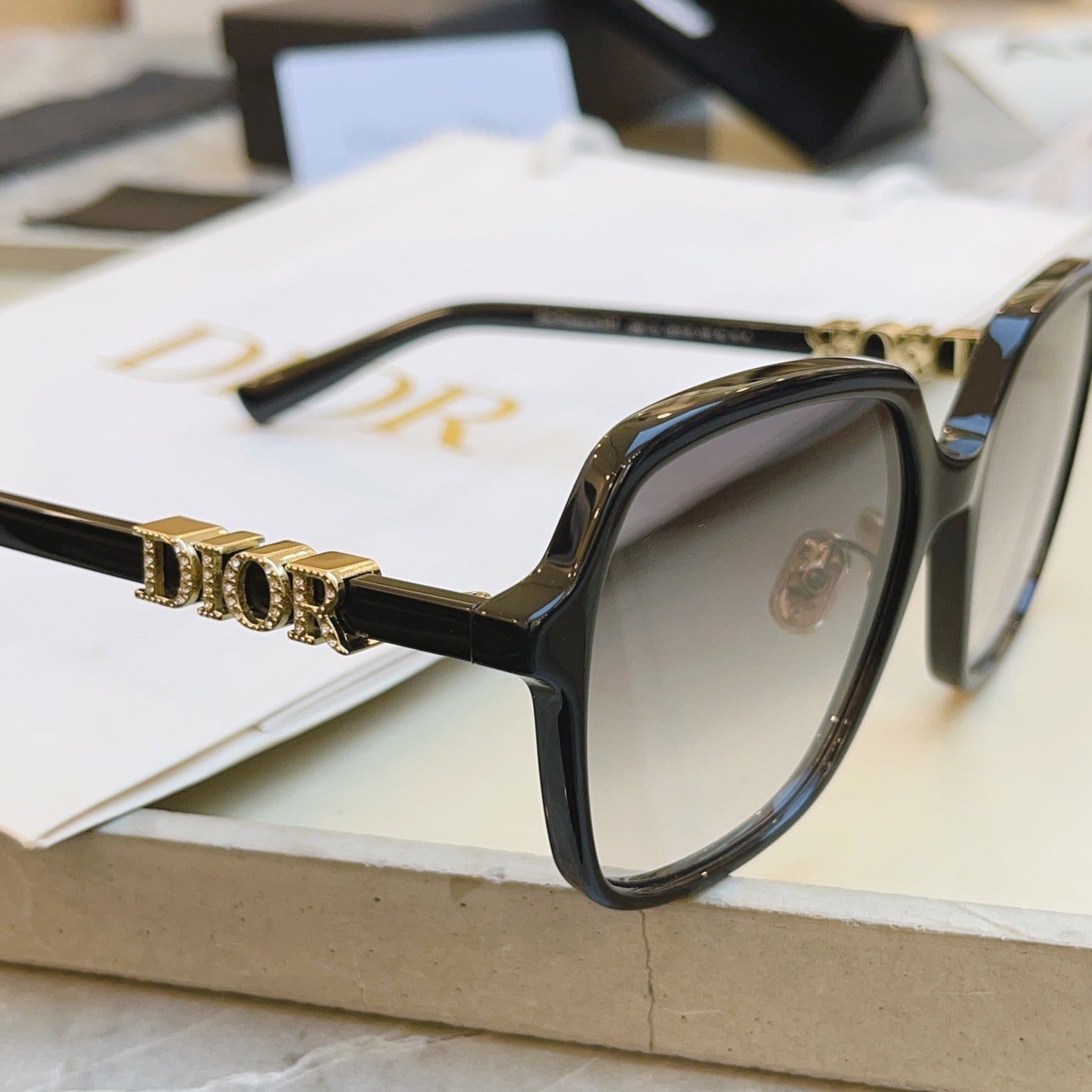 Dior DIORTREASURE Fashion Brown Lens Sunglasses for Men & Women - 465342 - detail image 8