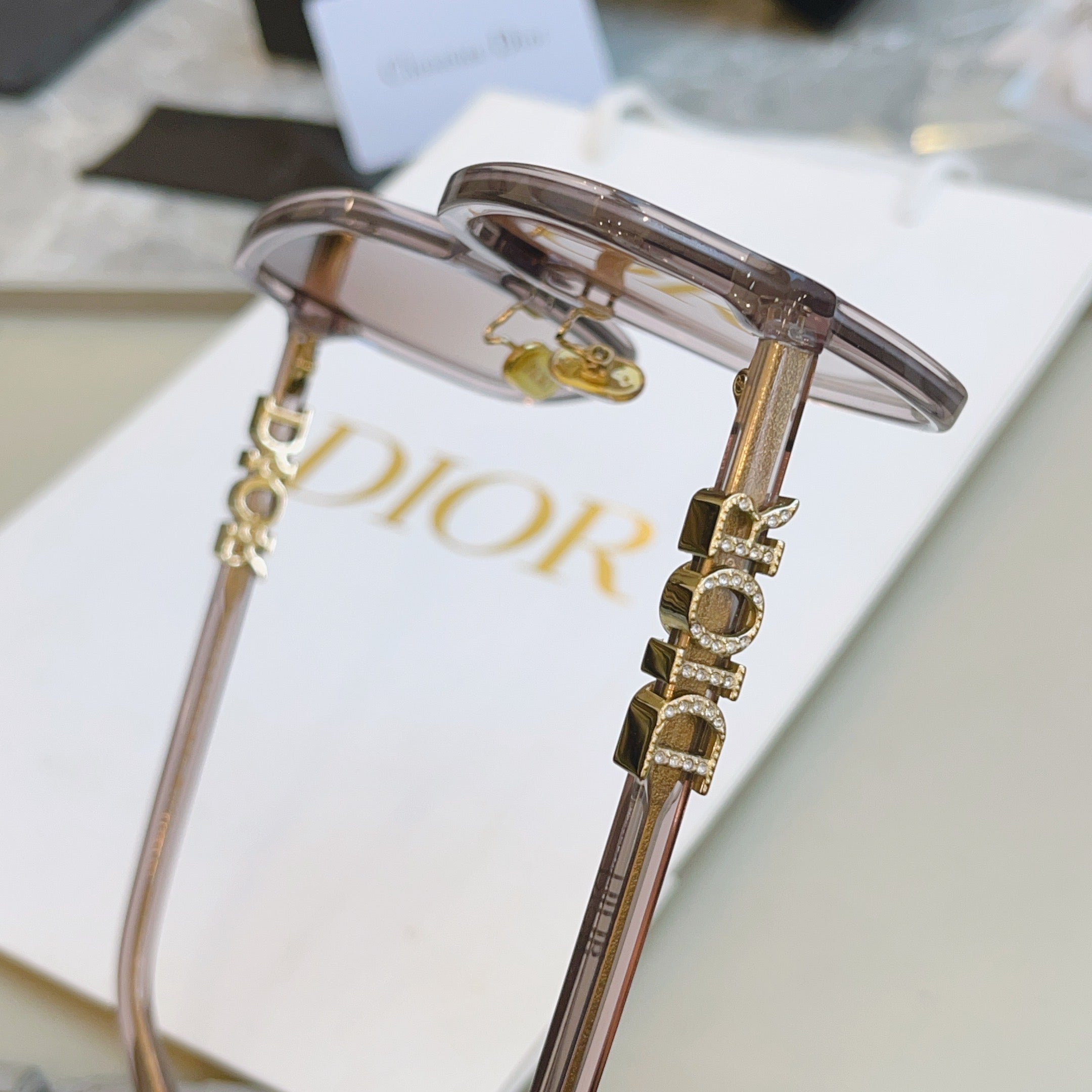 Dior DIORTREASURE Fashion Brown Lens Sunglasses for Men & Women - 465344 - detail image 2