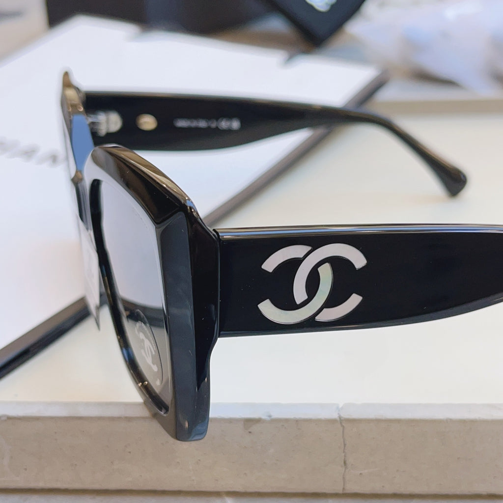 Chanel 9191H Fashion Black Lens Sunglasses for Men & Women - detail image 4