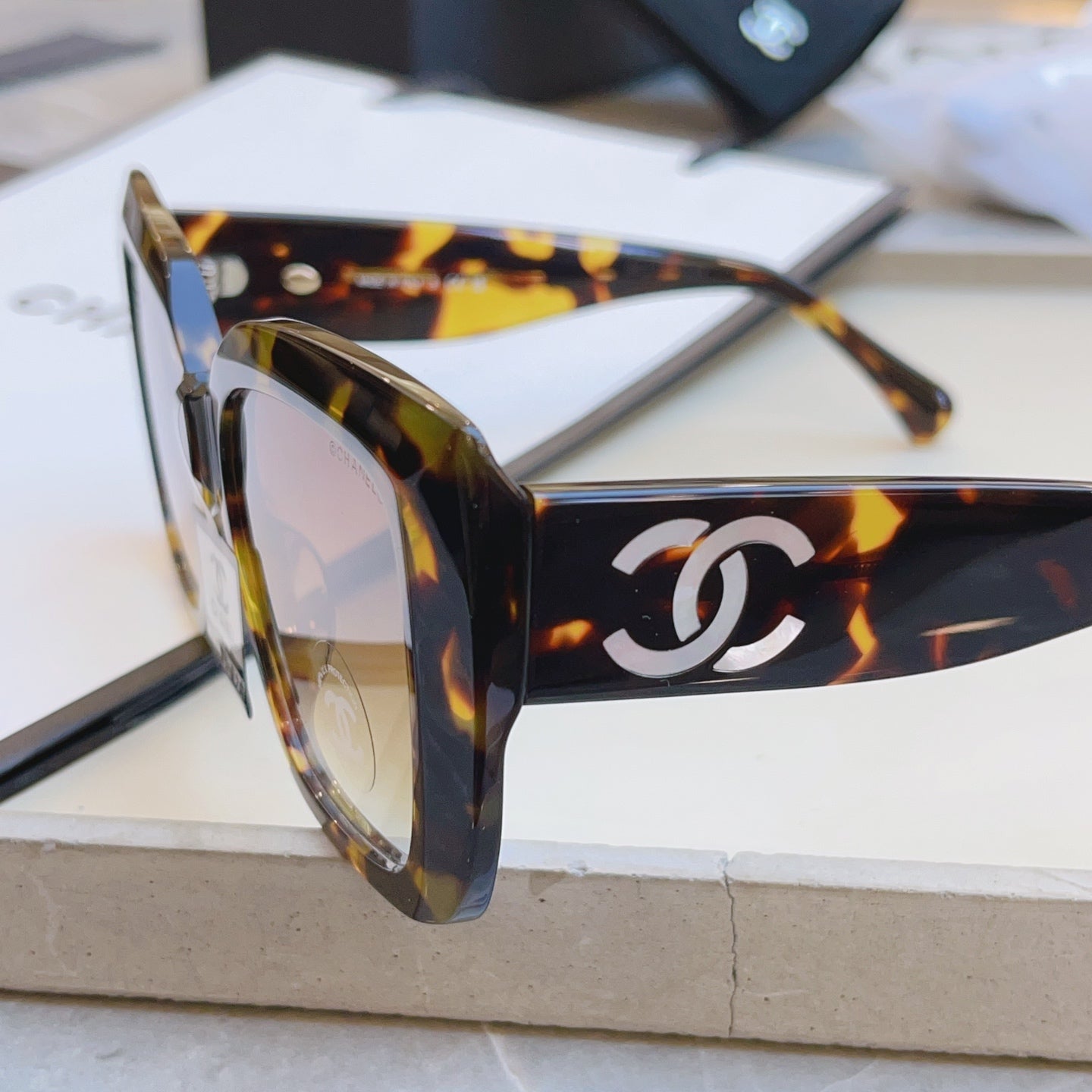 Chanel 9191H Fashion Black Lens Sunglasses for Men & Women - 358066 - detail image 4