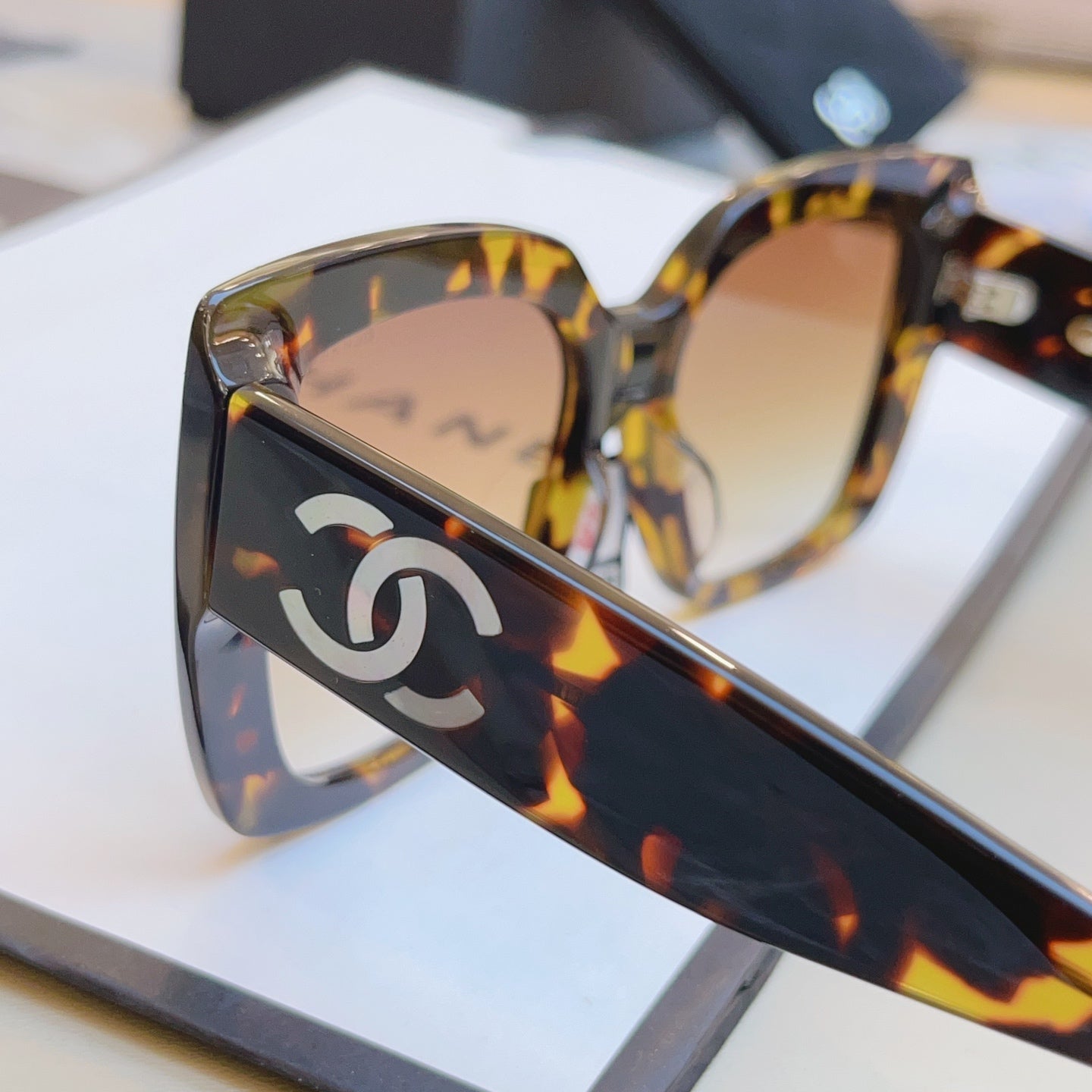 Chanel 9191H Fashion Black Lens Sunglasses for Men & Women - 358066 - detail image 7