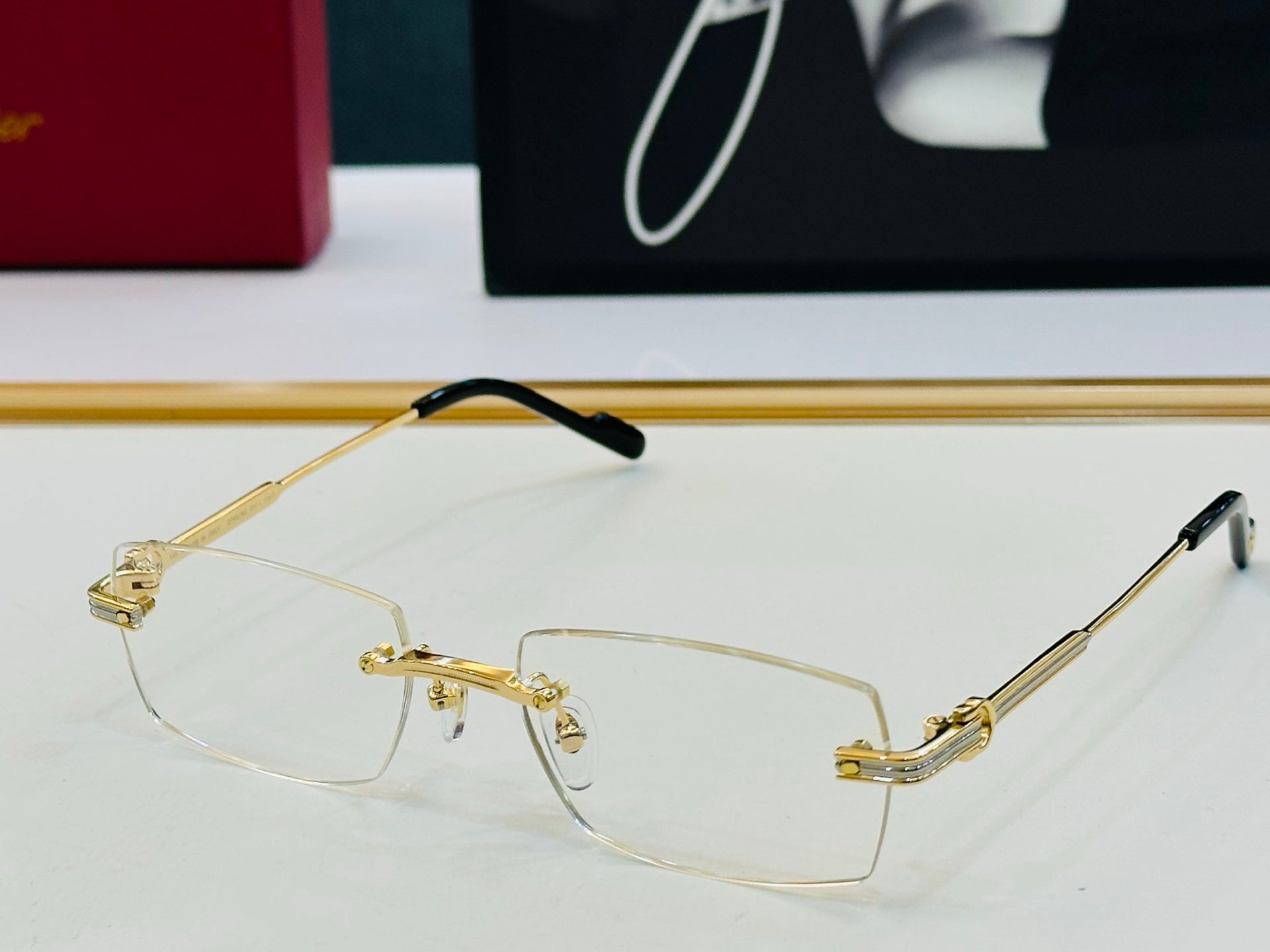 Cartier CT0578O Fashion Gold Lens Sunglasses for Men & Women - detail image 3