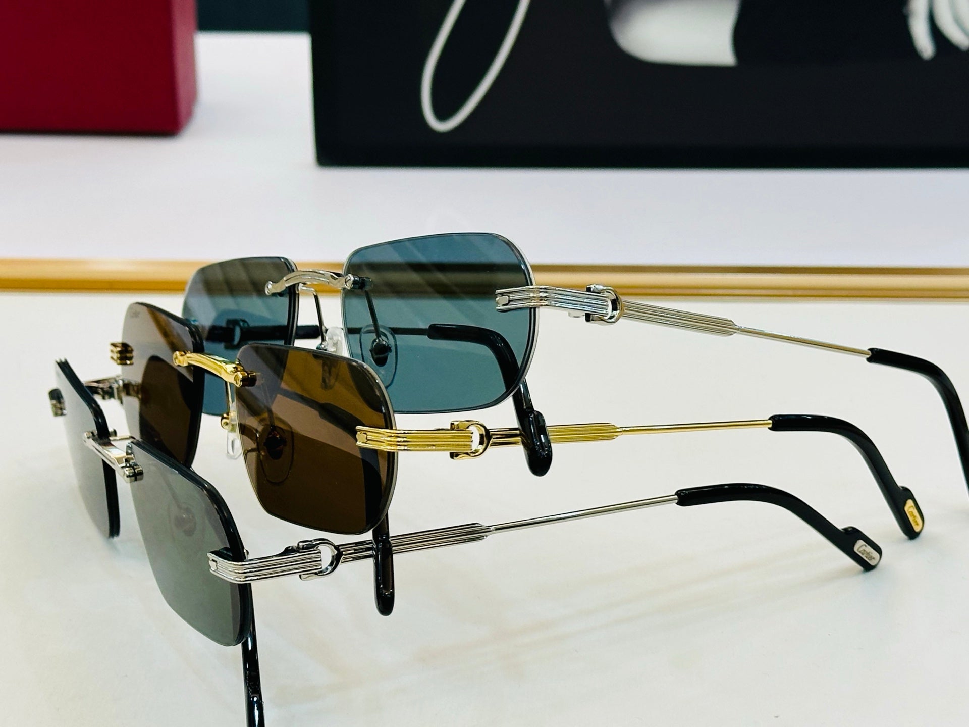 Cartier CT0577S Fashion Gold Lens Sunglasses for Men & Women - detail image 7