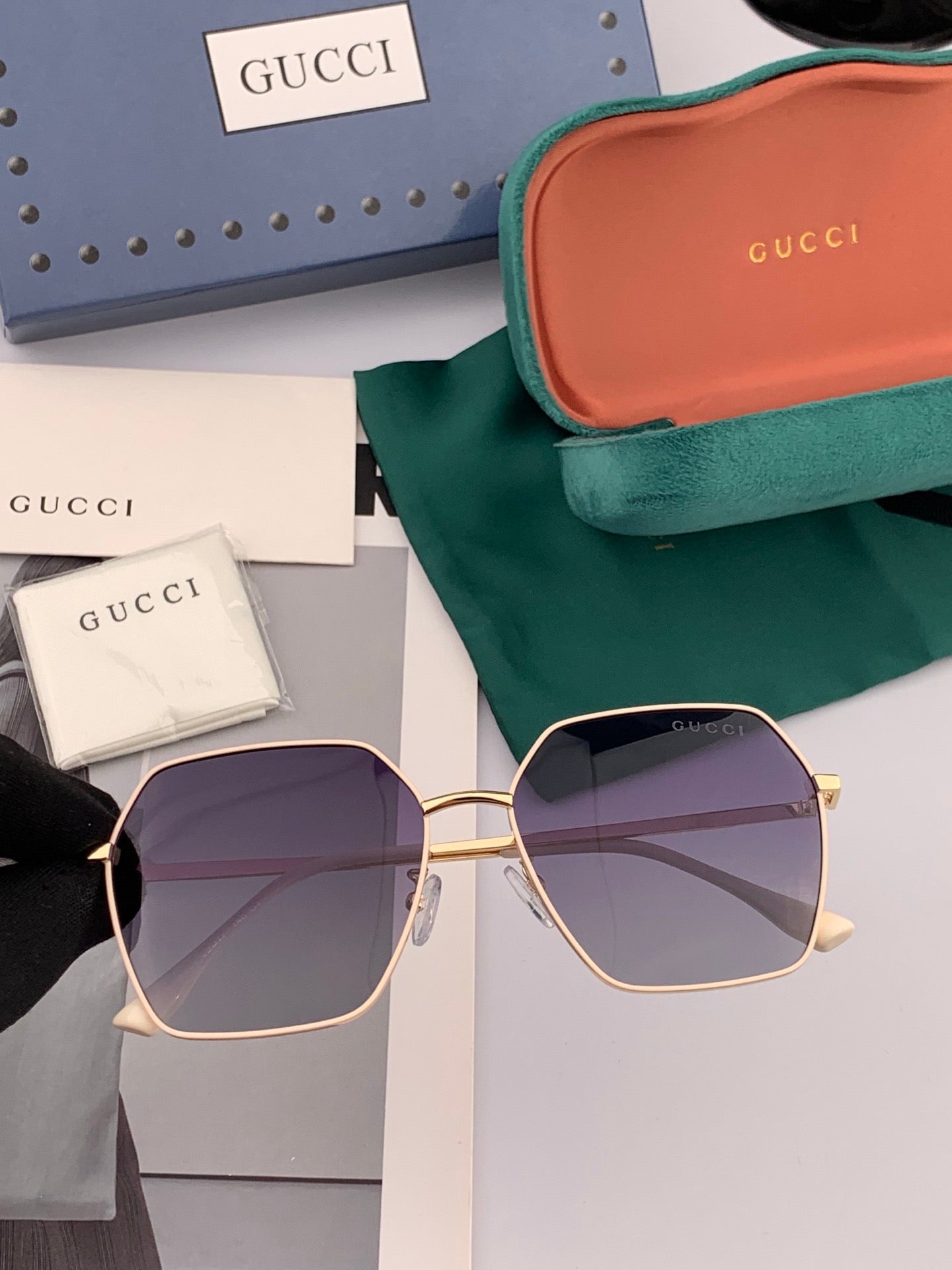 Gucci G1826 Polarized Oversized Gold Lens Sunglasses for Men & Women - 866956