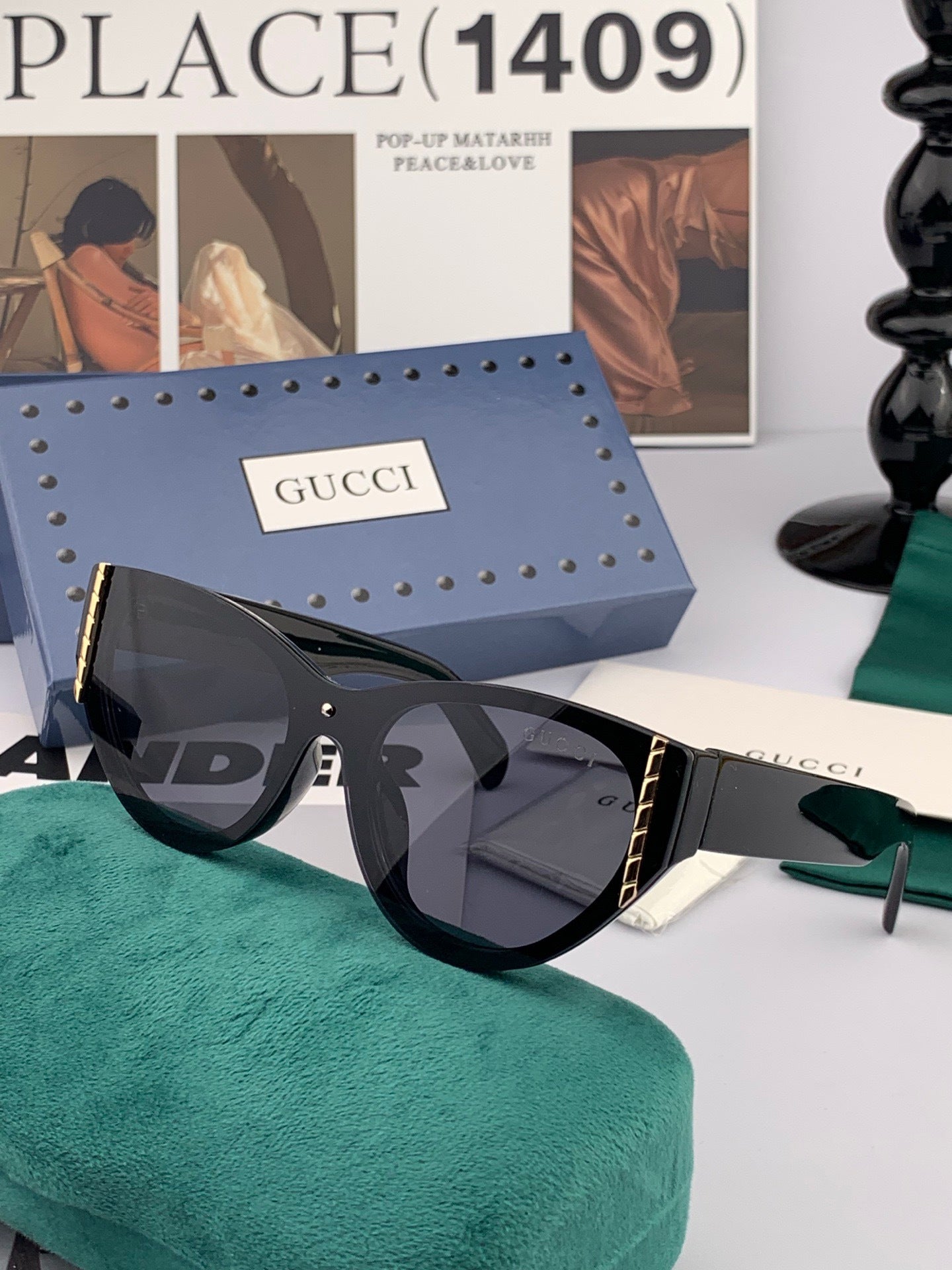 Gucci G82036 Square Gold Lens Sunglasses for Men & Women - detail image 3